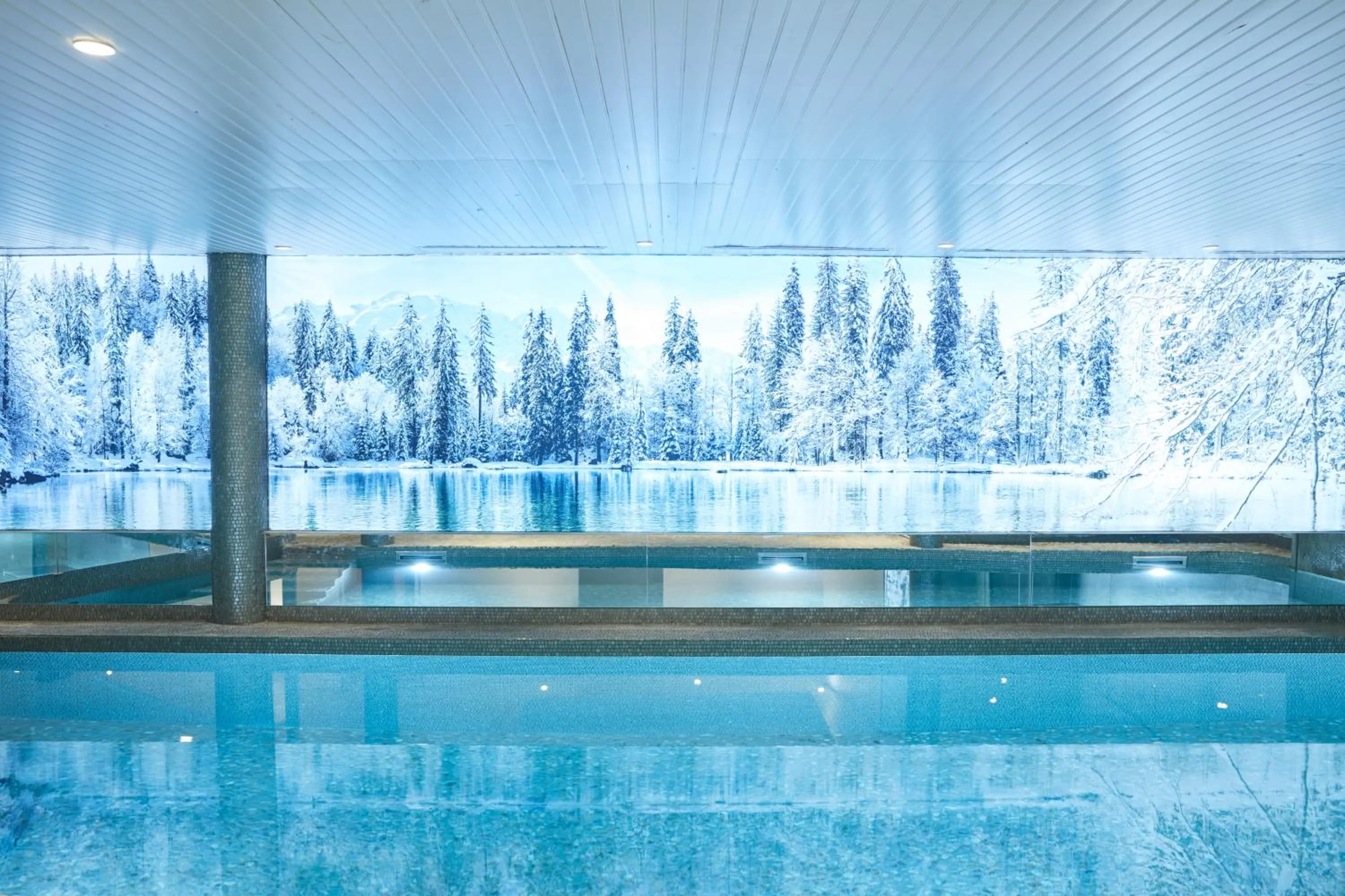 Swimming pool in Grand Hotel Soleil d'Or