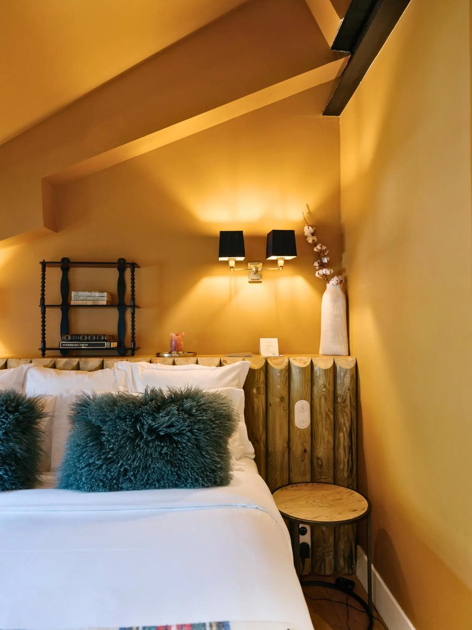 Bed in Grand Hotel Soleil d'Or