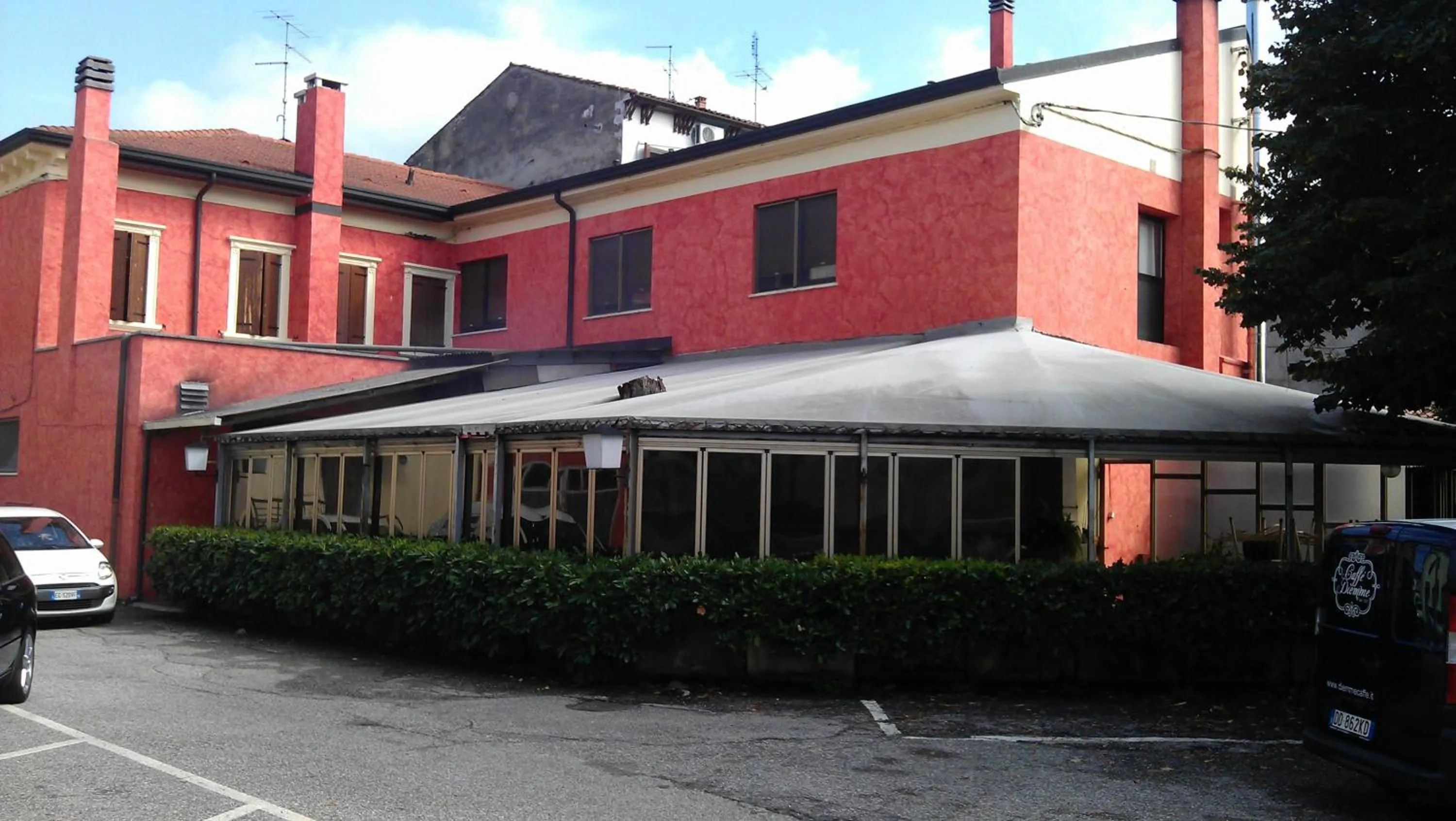 Facade/entrance in Albergo Pizzeria Sole