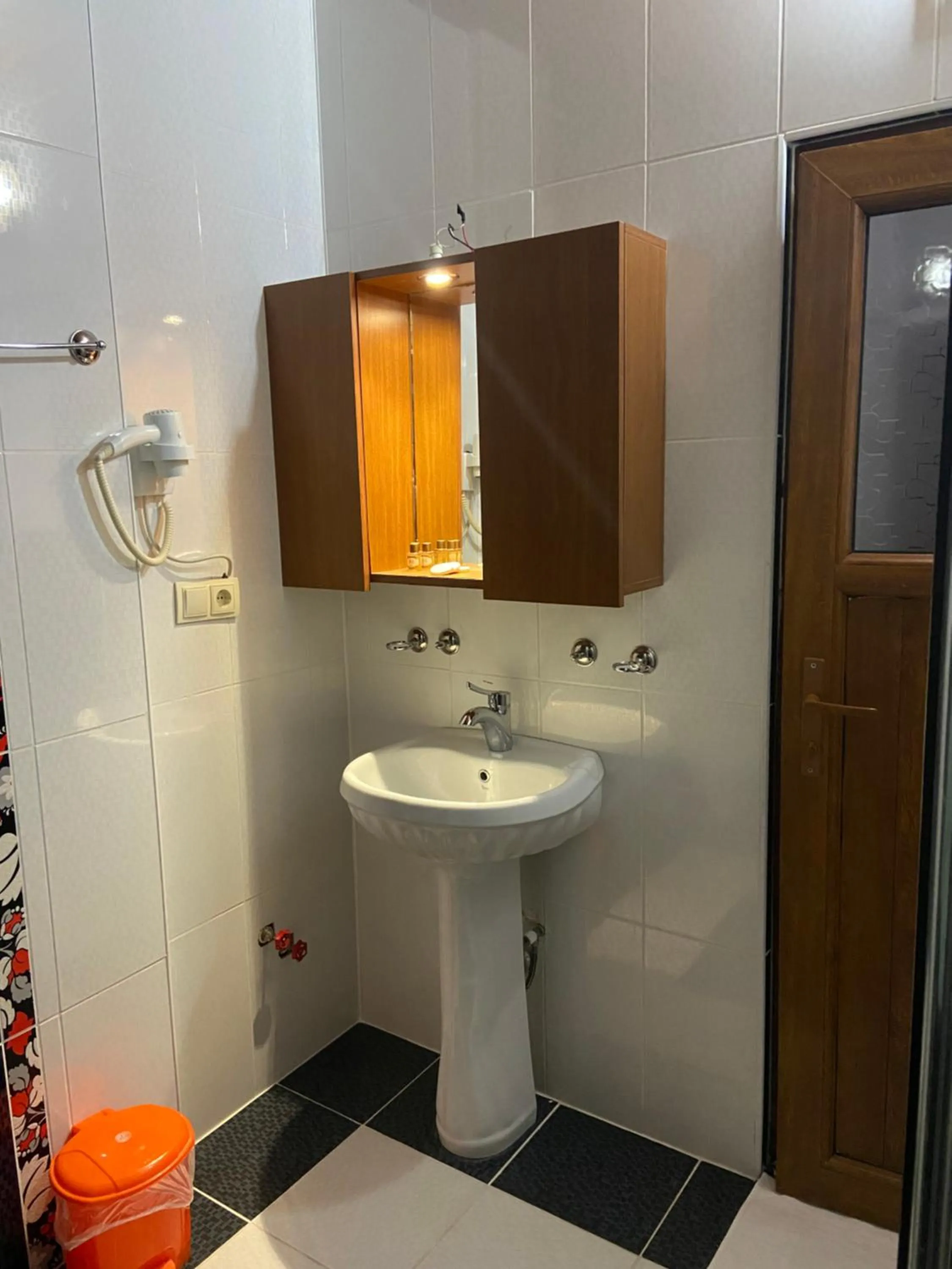 Shower in Uzungol Soylu Hotel