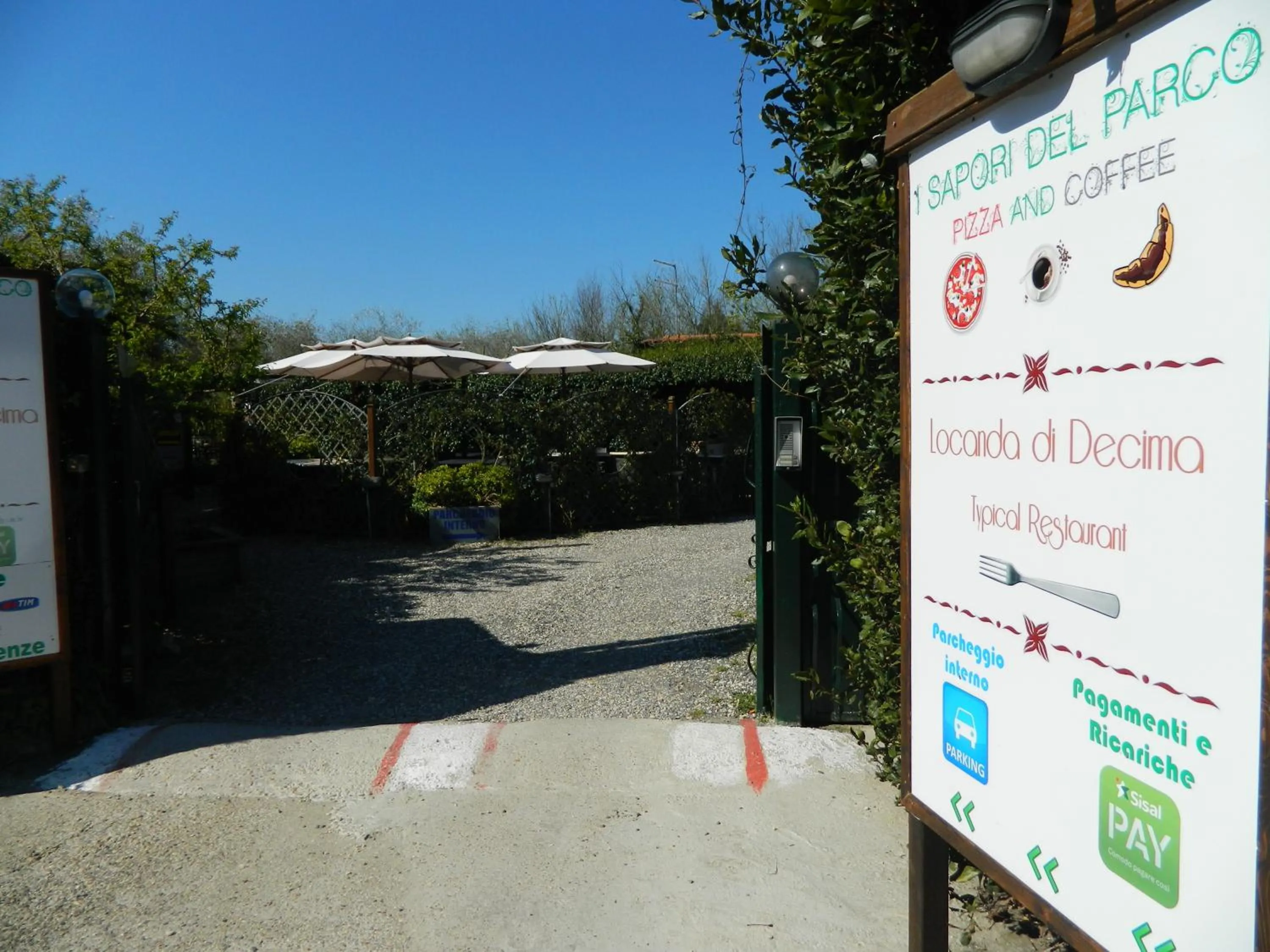Facade/entrance in La Locanda di Decima