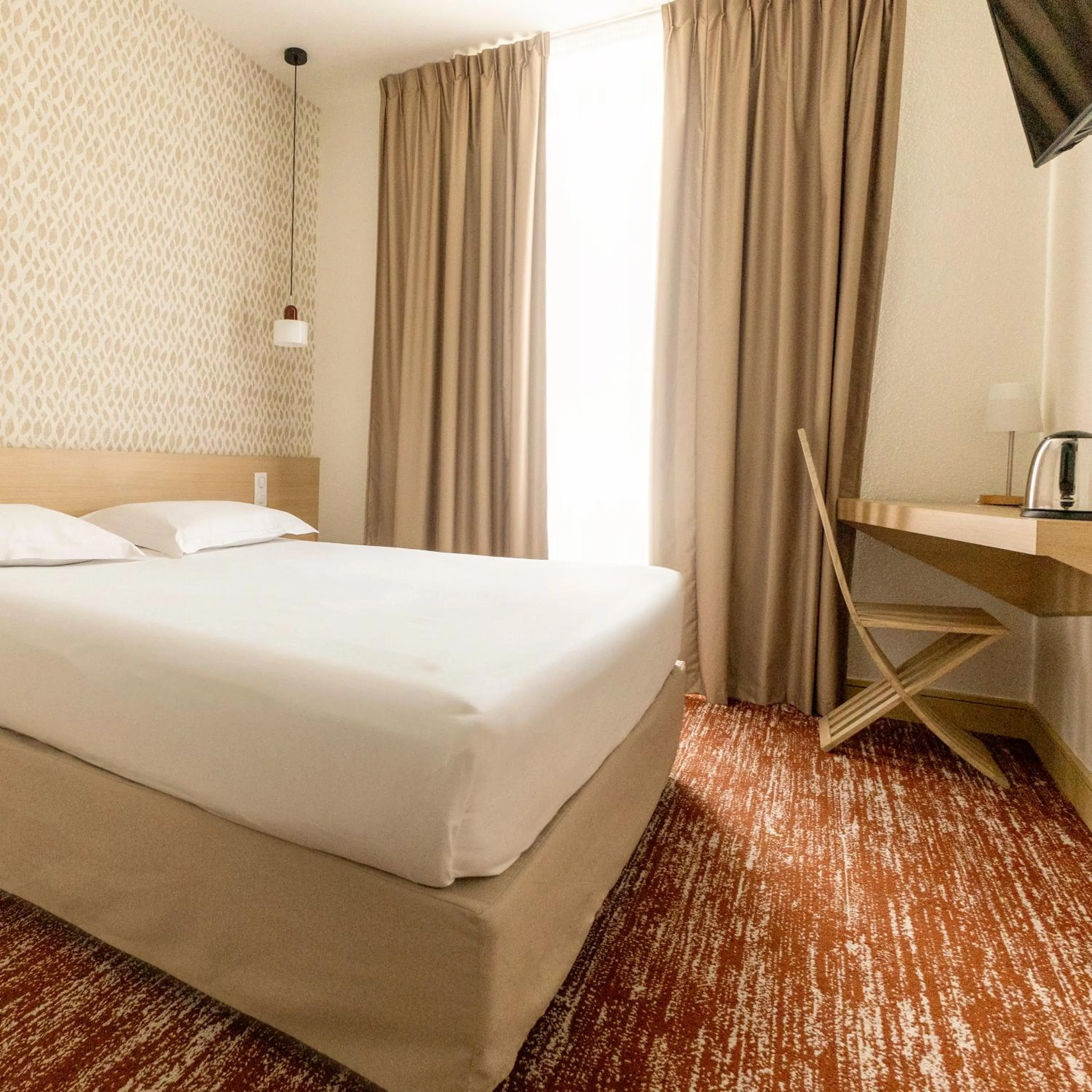 Bed in Hotel Gambetta