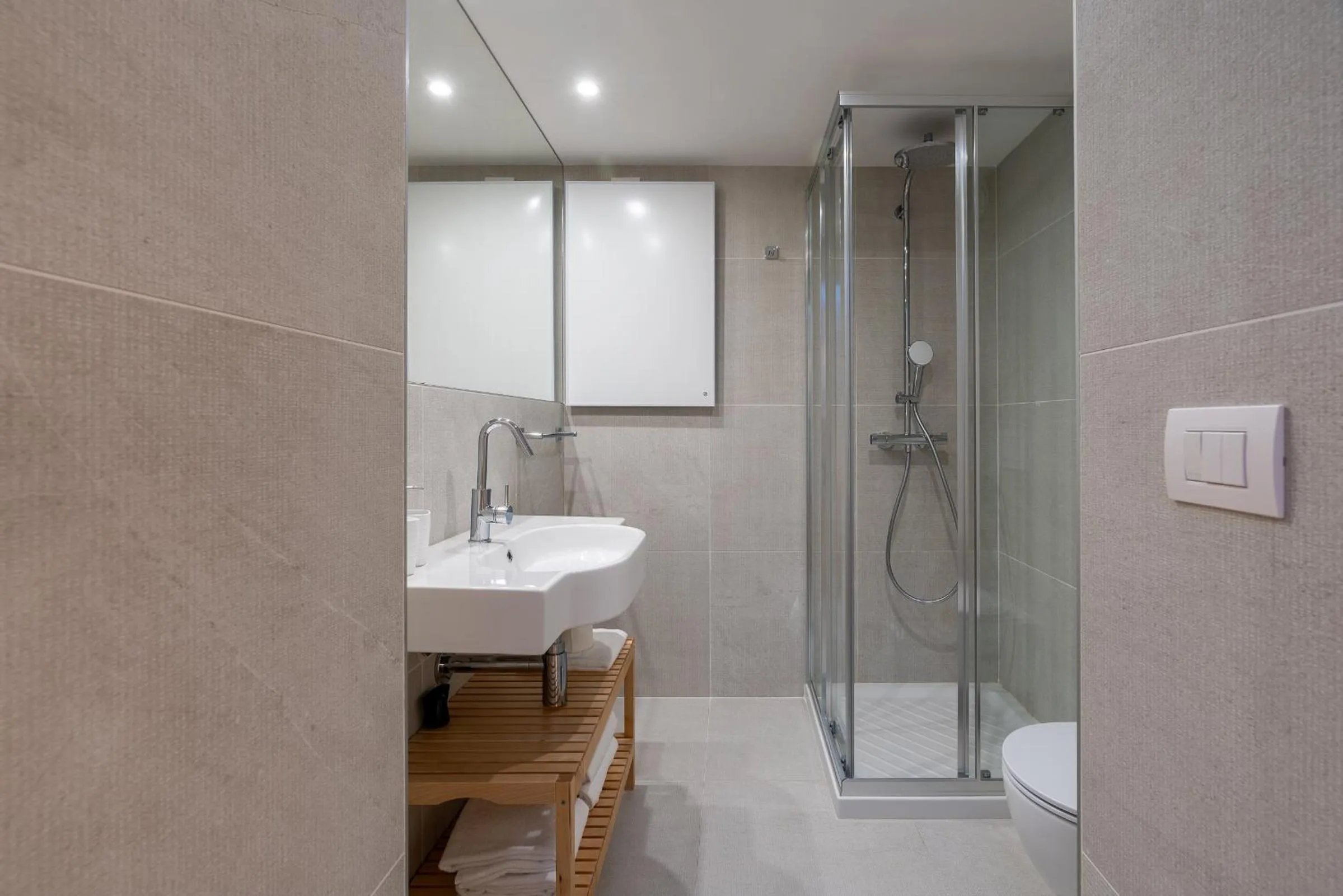 Bathroom in Quercus Appartements contactless check-in