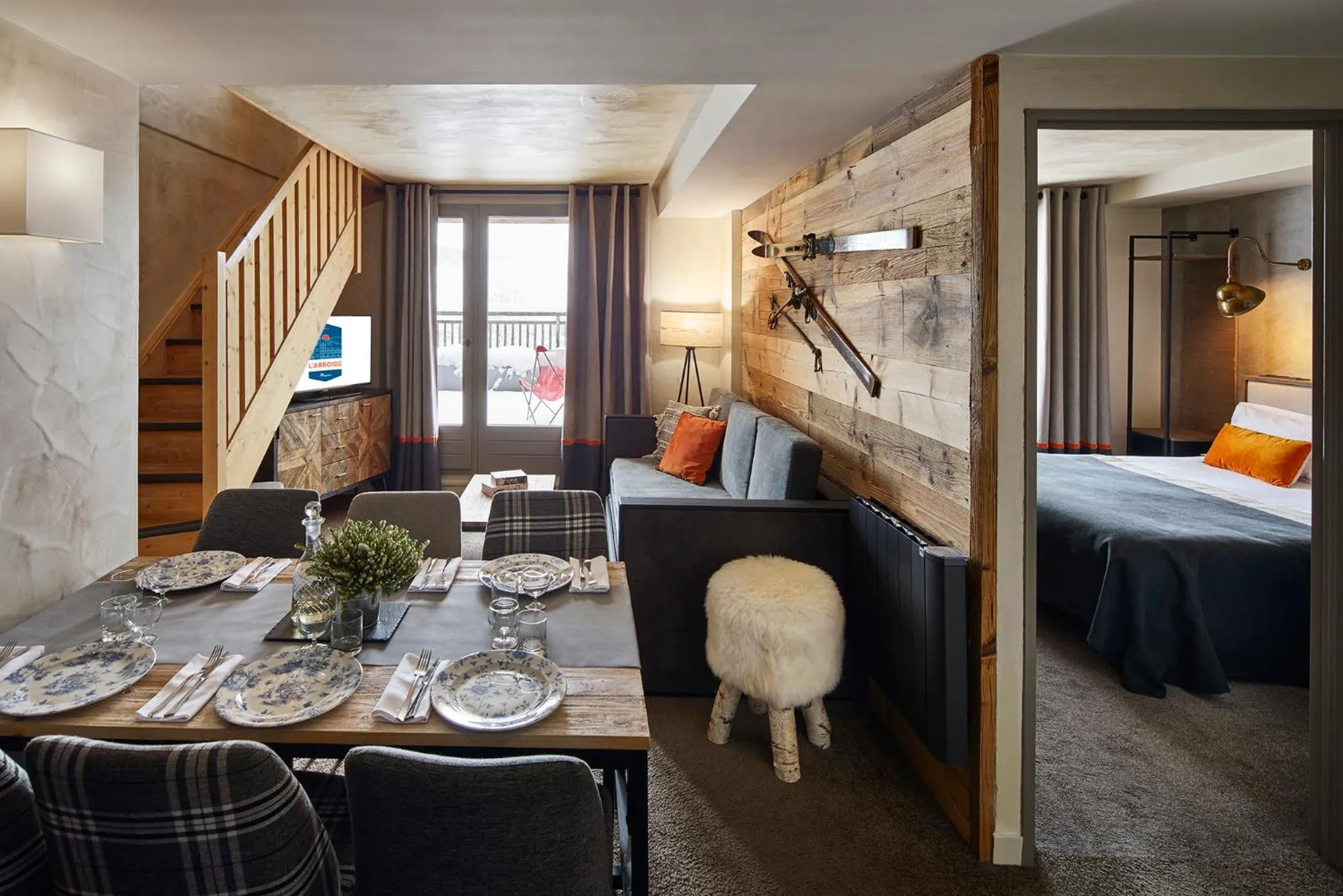 TV and multimedia, Bed in Hôtel L'Arboisie