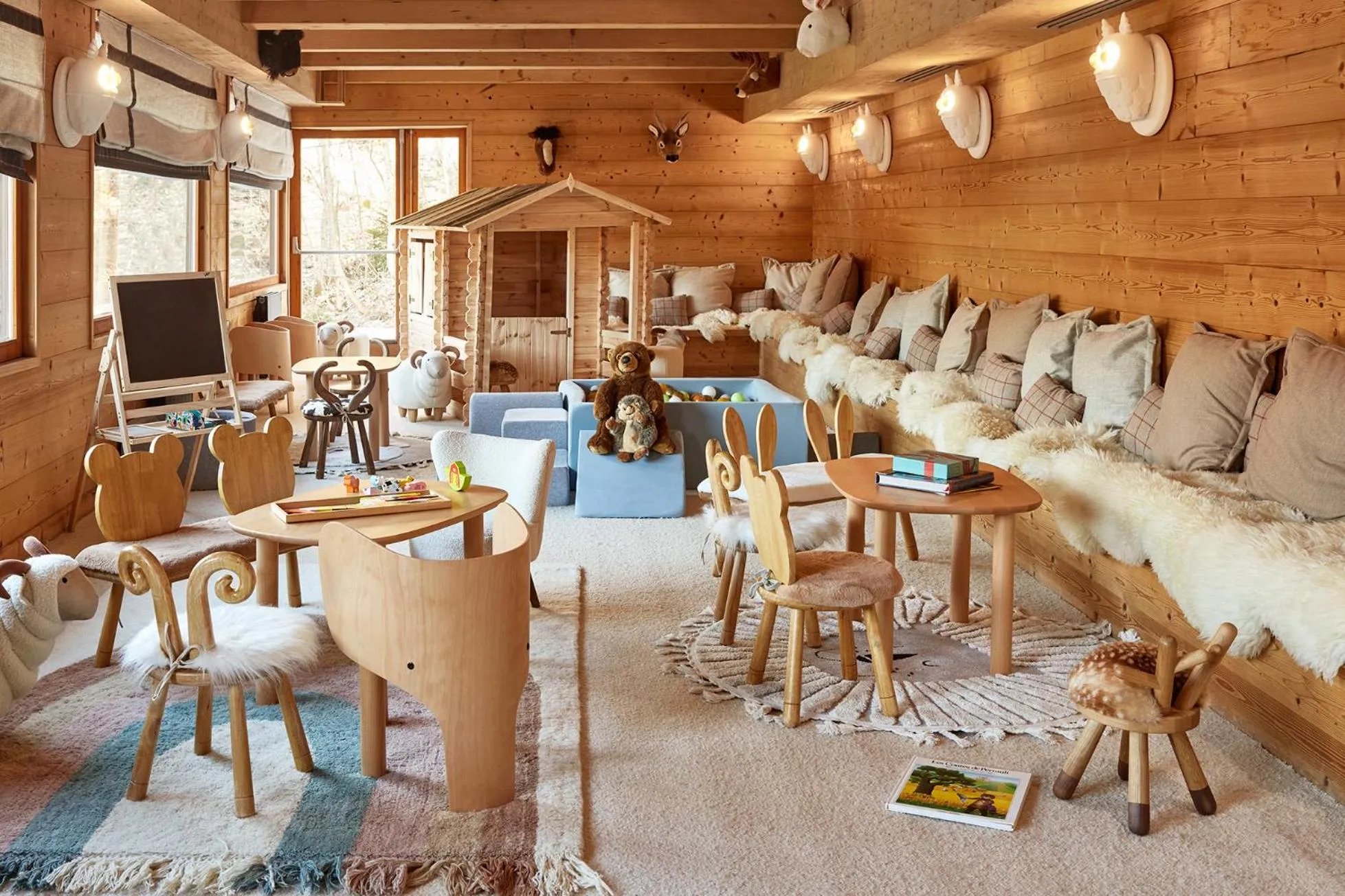 Kids's club in Hôtel L'Arboisie