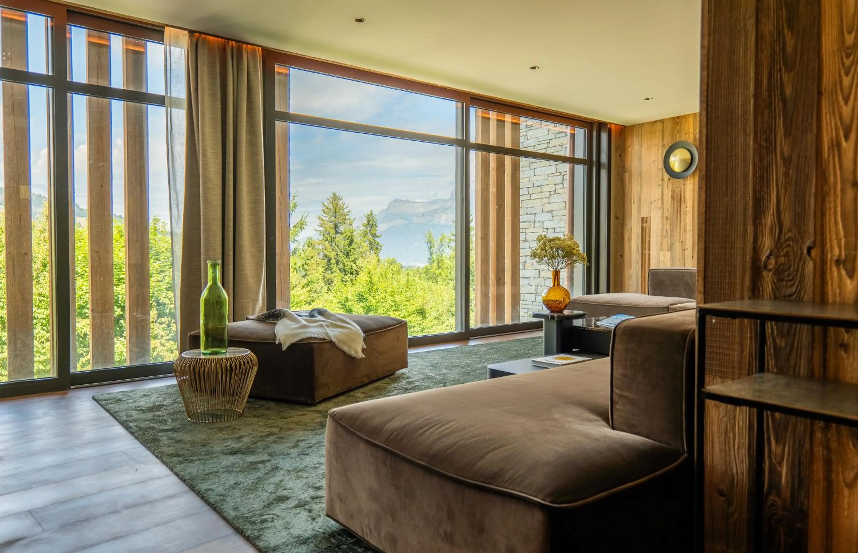 Natural landscape in Hôtel L'Arboisie