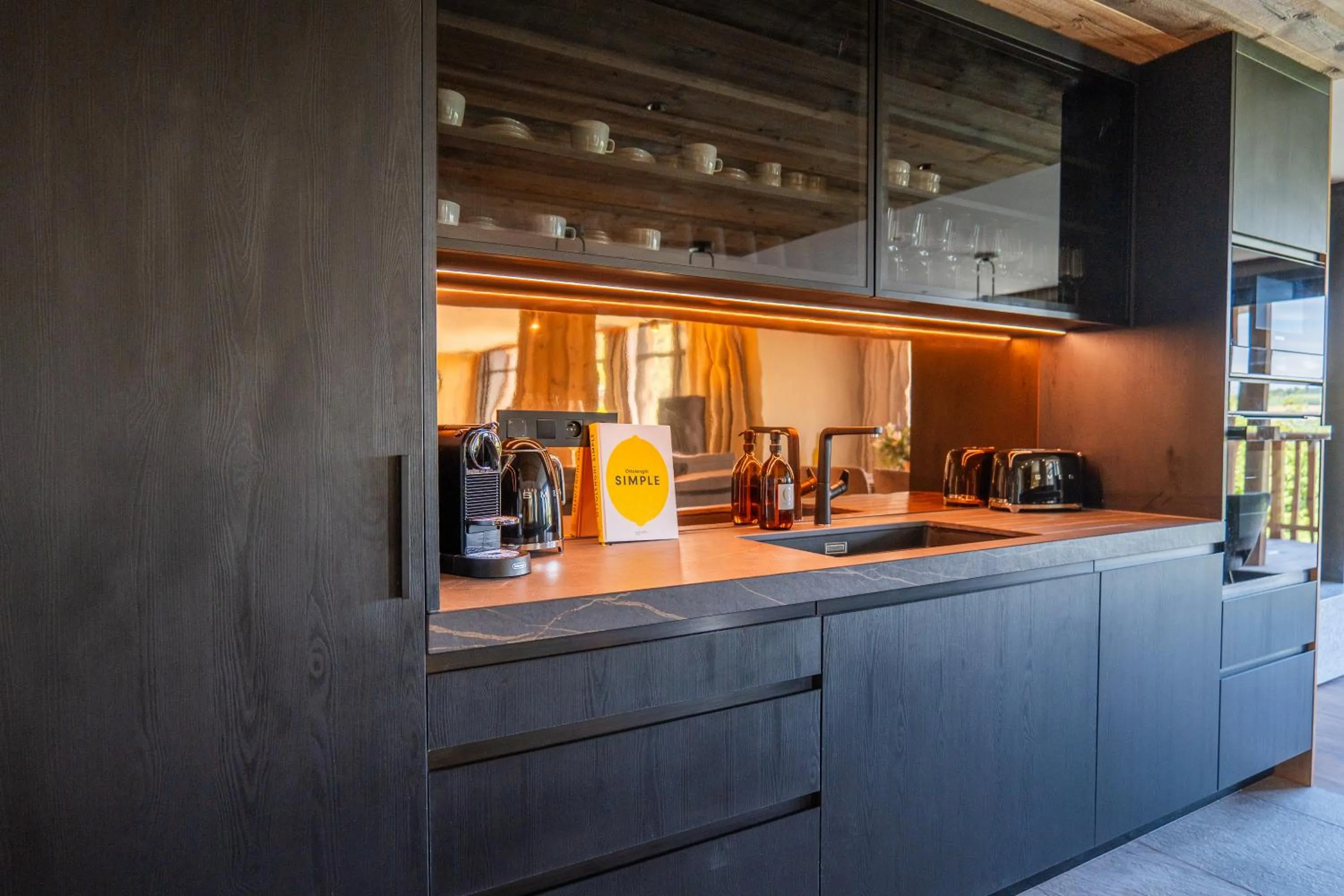 Kitchen or kitchenette in Hôtel L'Arboisie