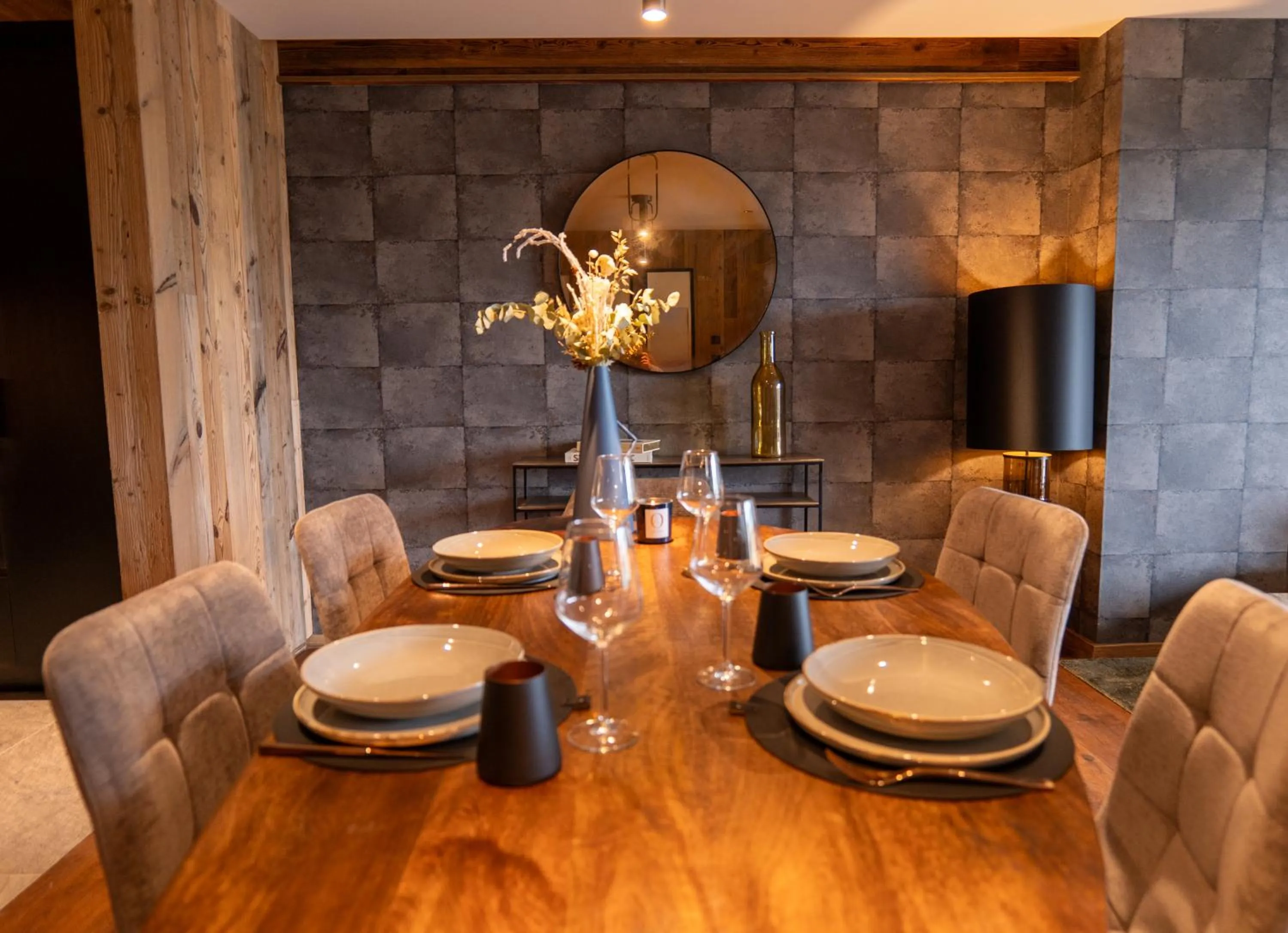 Dining area in Hôtel L'Arboisie