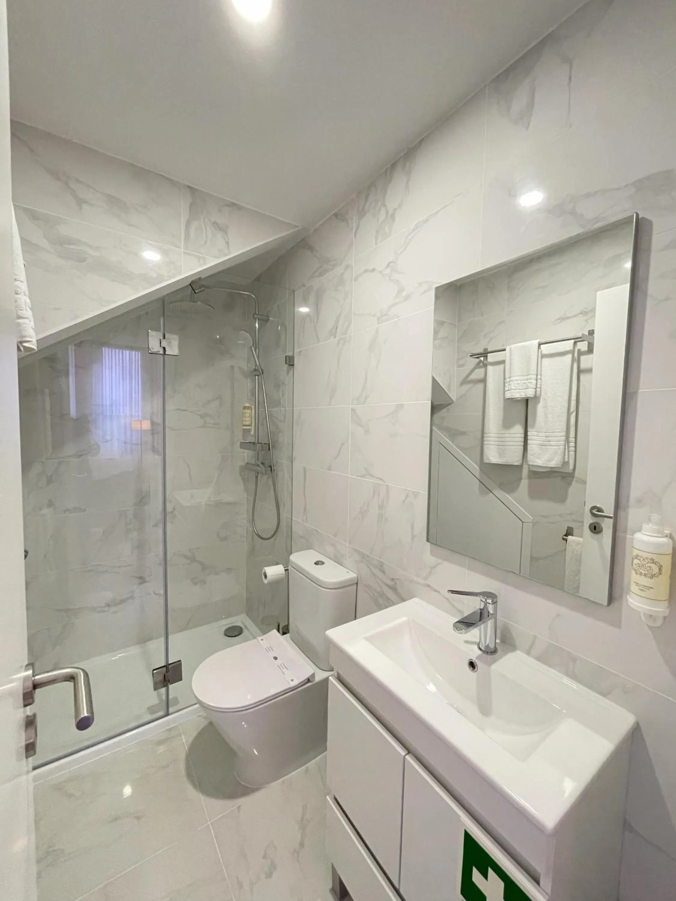 Shower in MyTrip Porto