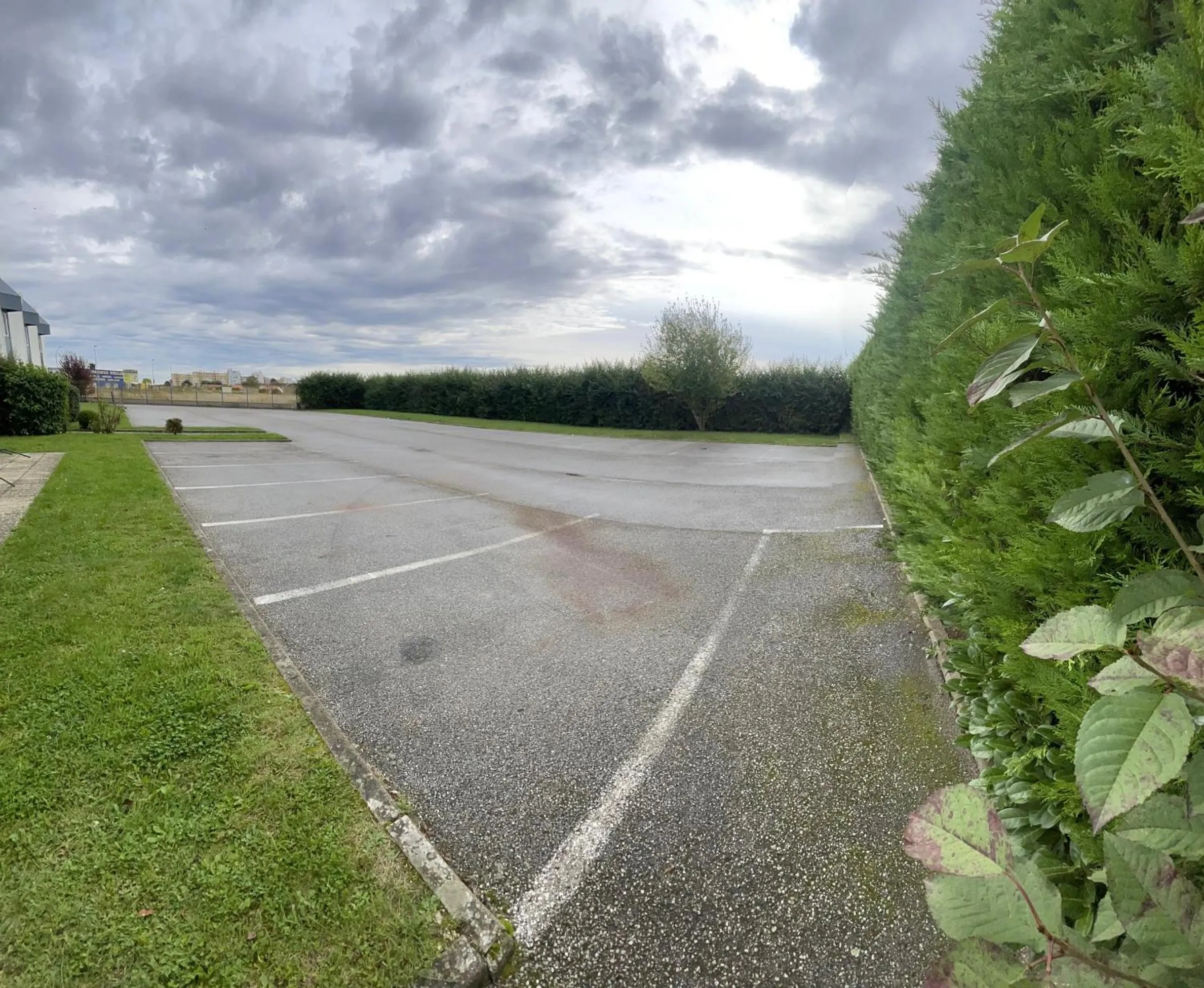 Parking in Kyriad Direct Dreux
