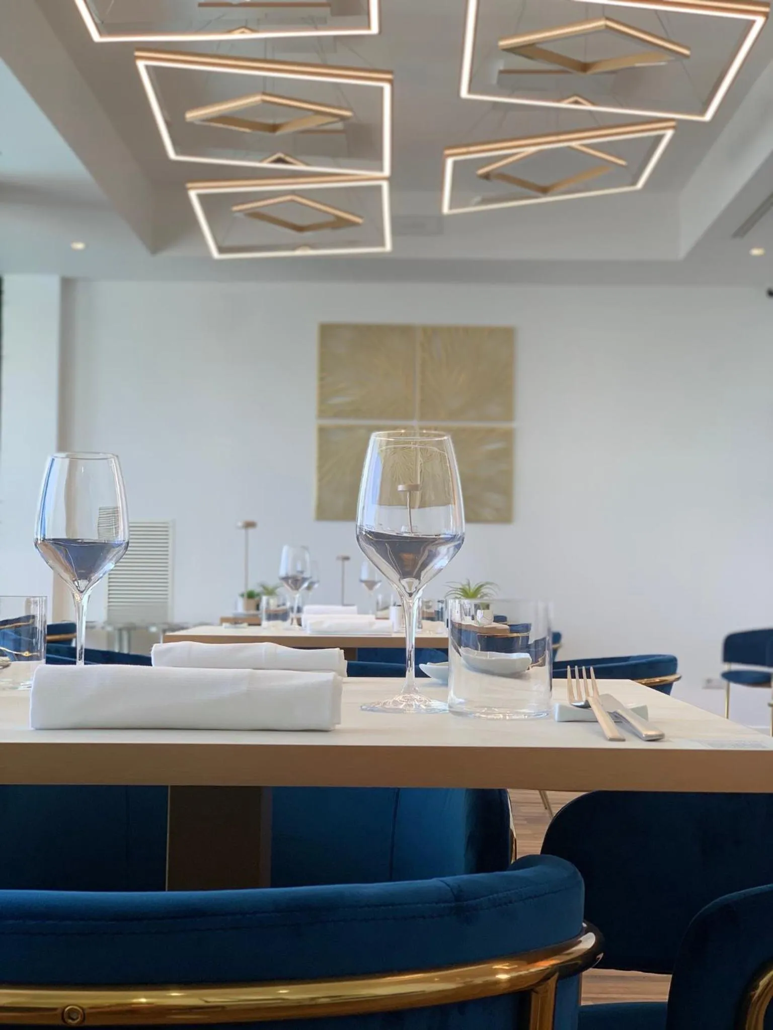 Restaurant/places to eat in RITUAL SUNSET LOVER