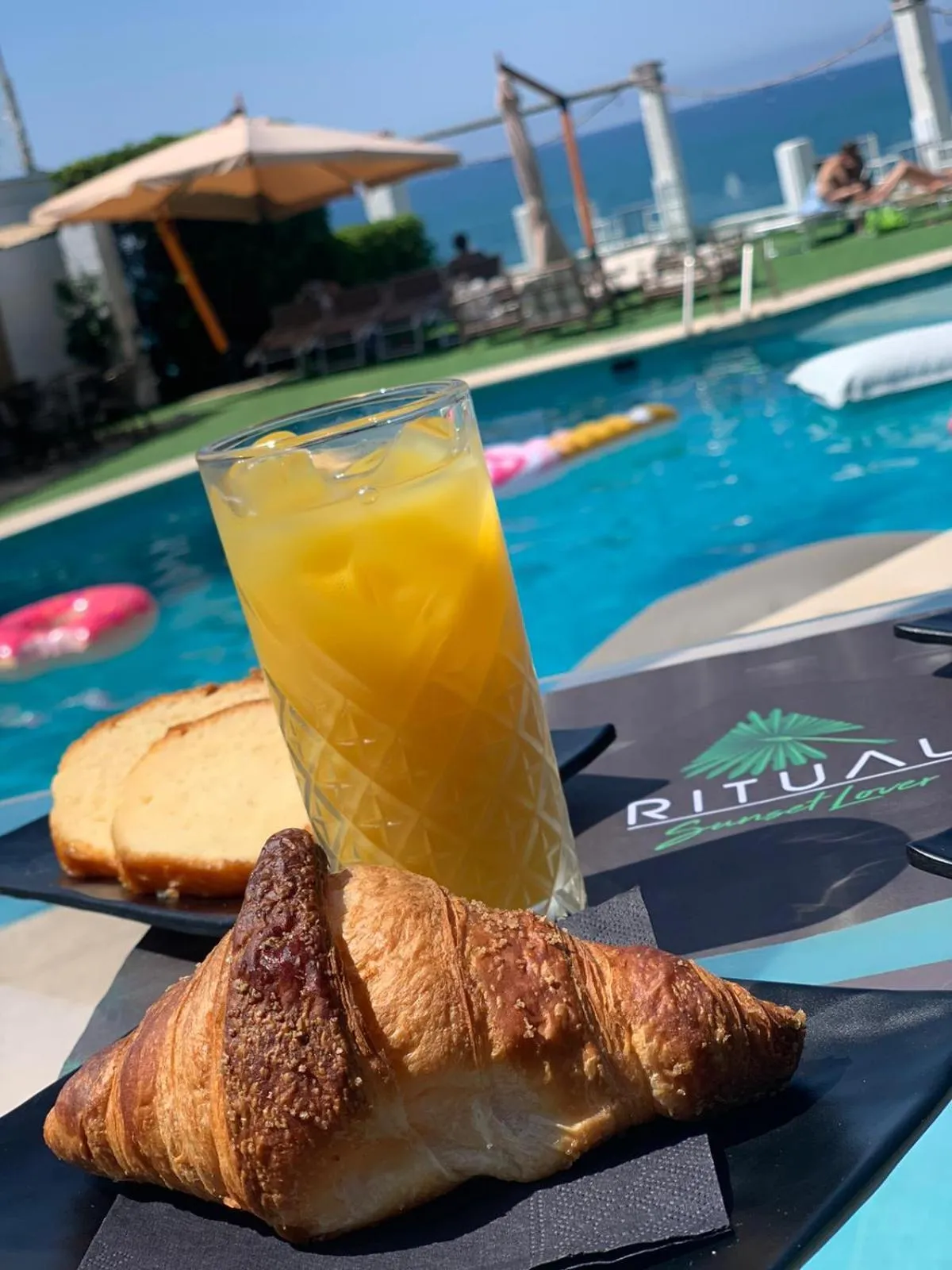 Breakfast in RITUAL SUNSET LOVER