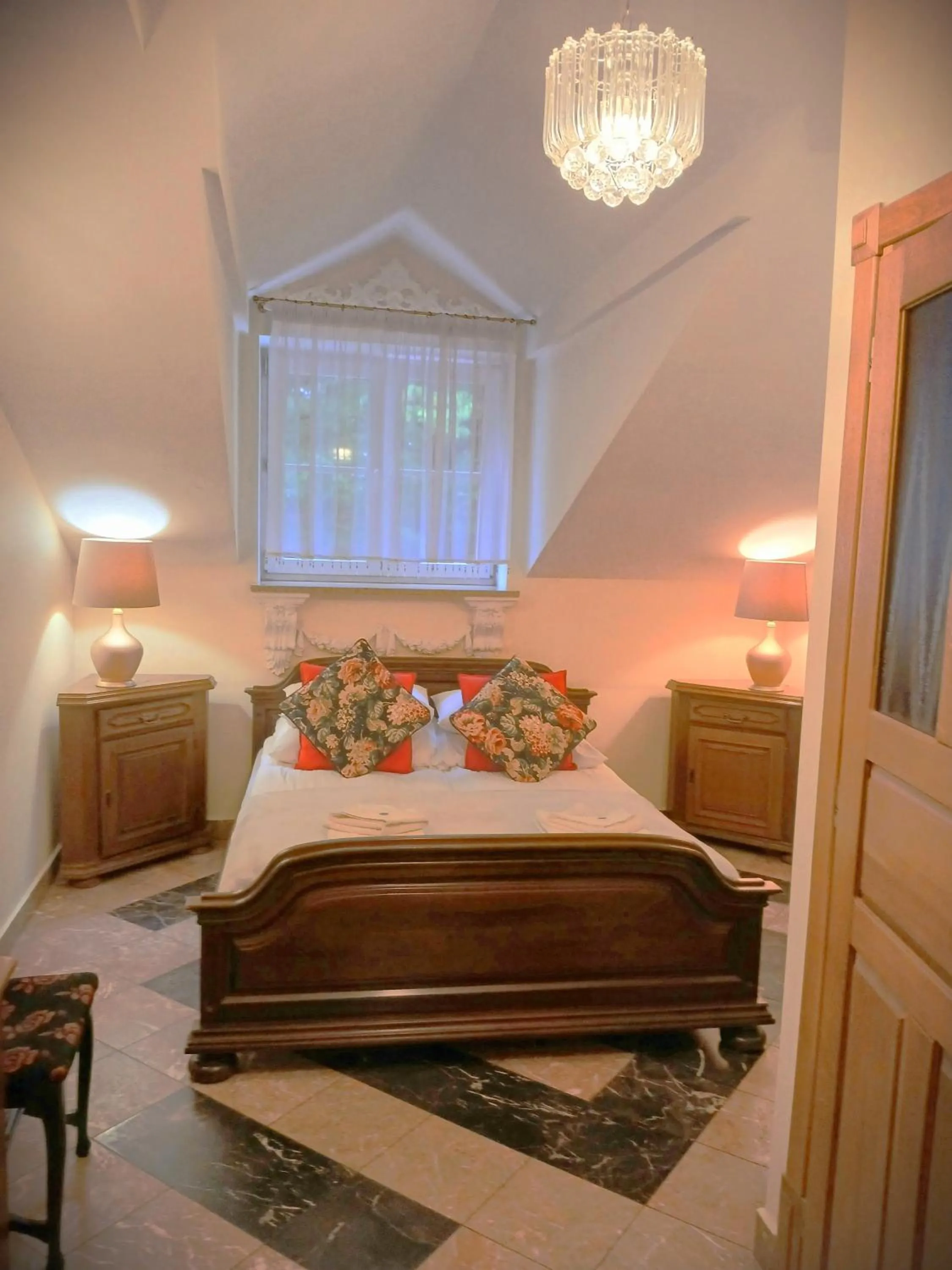 Bed in Tarnovsky Hotel, Resort & SPA