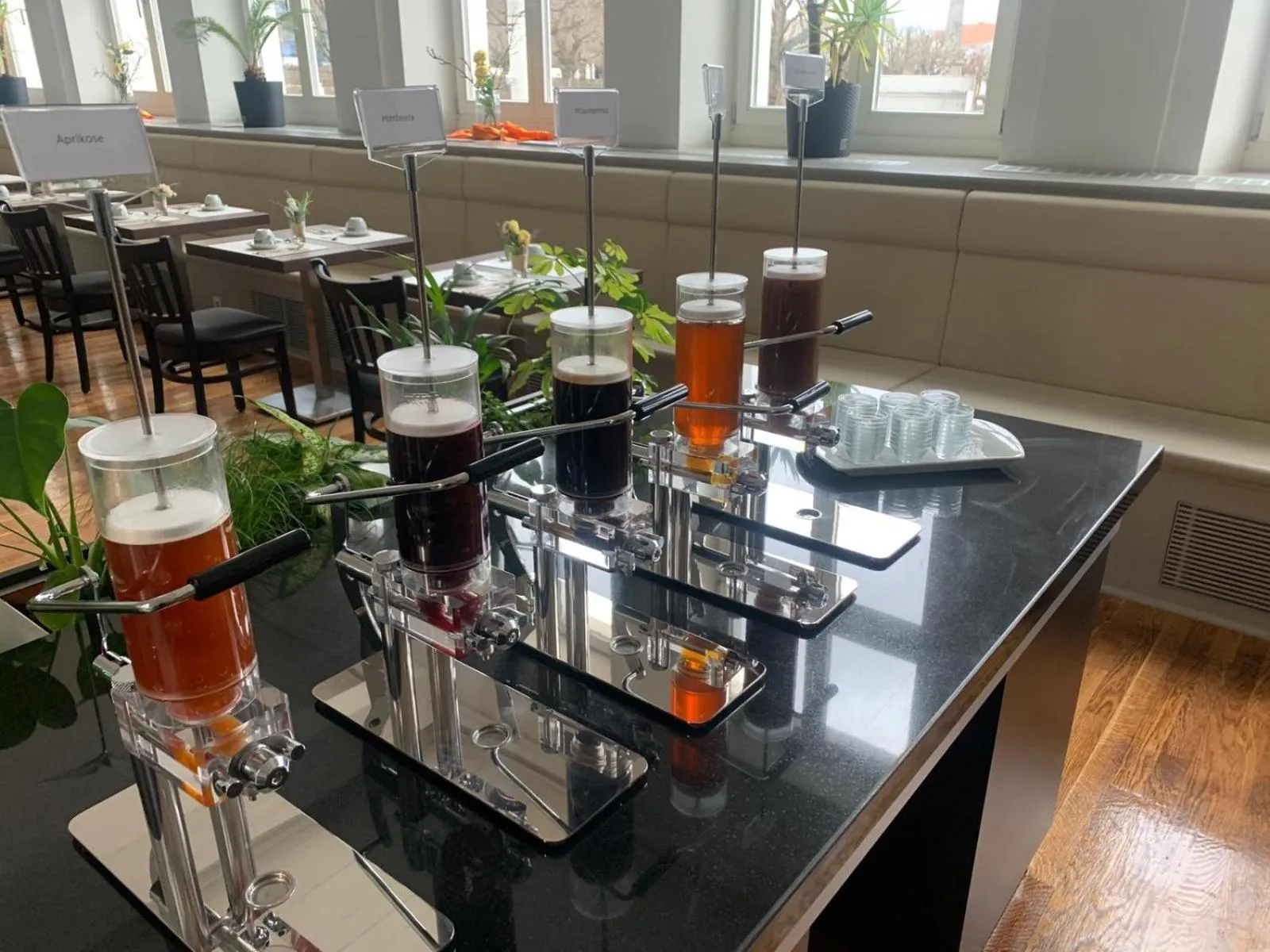 Breakfast in Parkhotel Putbus Superior International