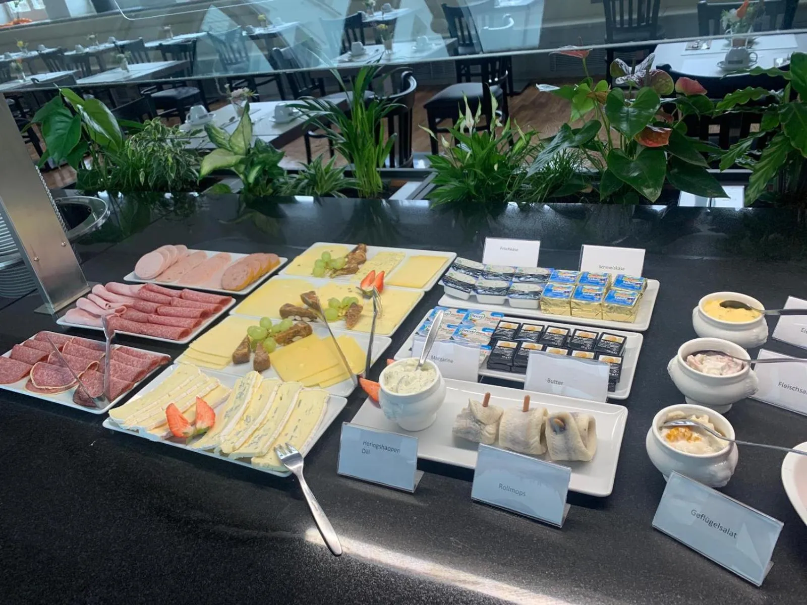 Breakfast in Parkhotel Putbus Superior International