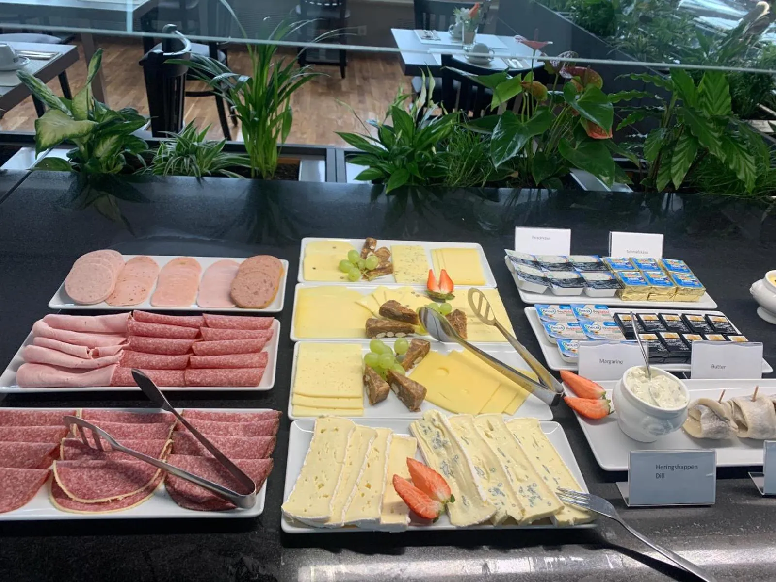 Restaurant/places to eat in Parkhotel Putbus Superior International