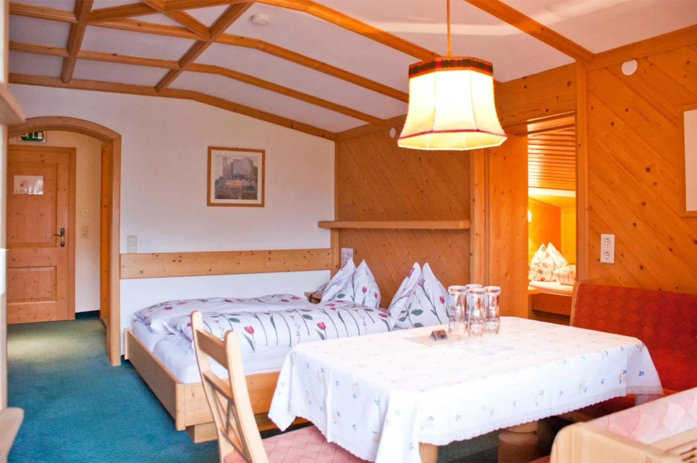 Photo of the whole room, Bed in Hotel-Gasthof "Zur Mühle"
