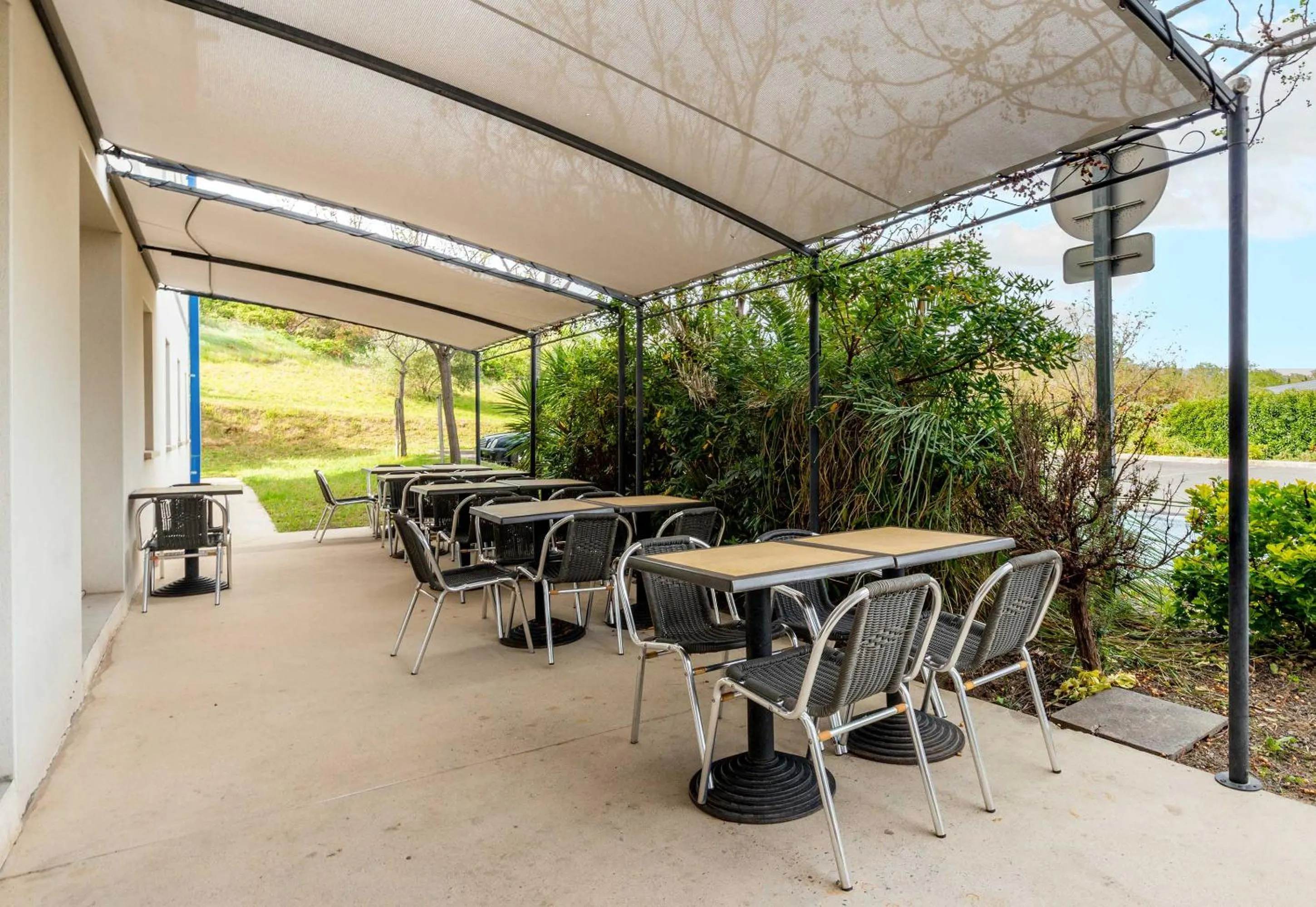 Patio in B&B HOTEL Pézenas