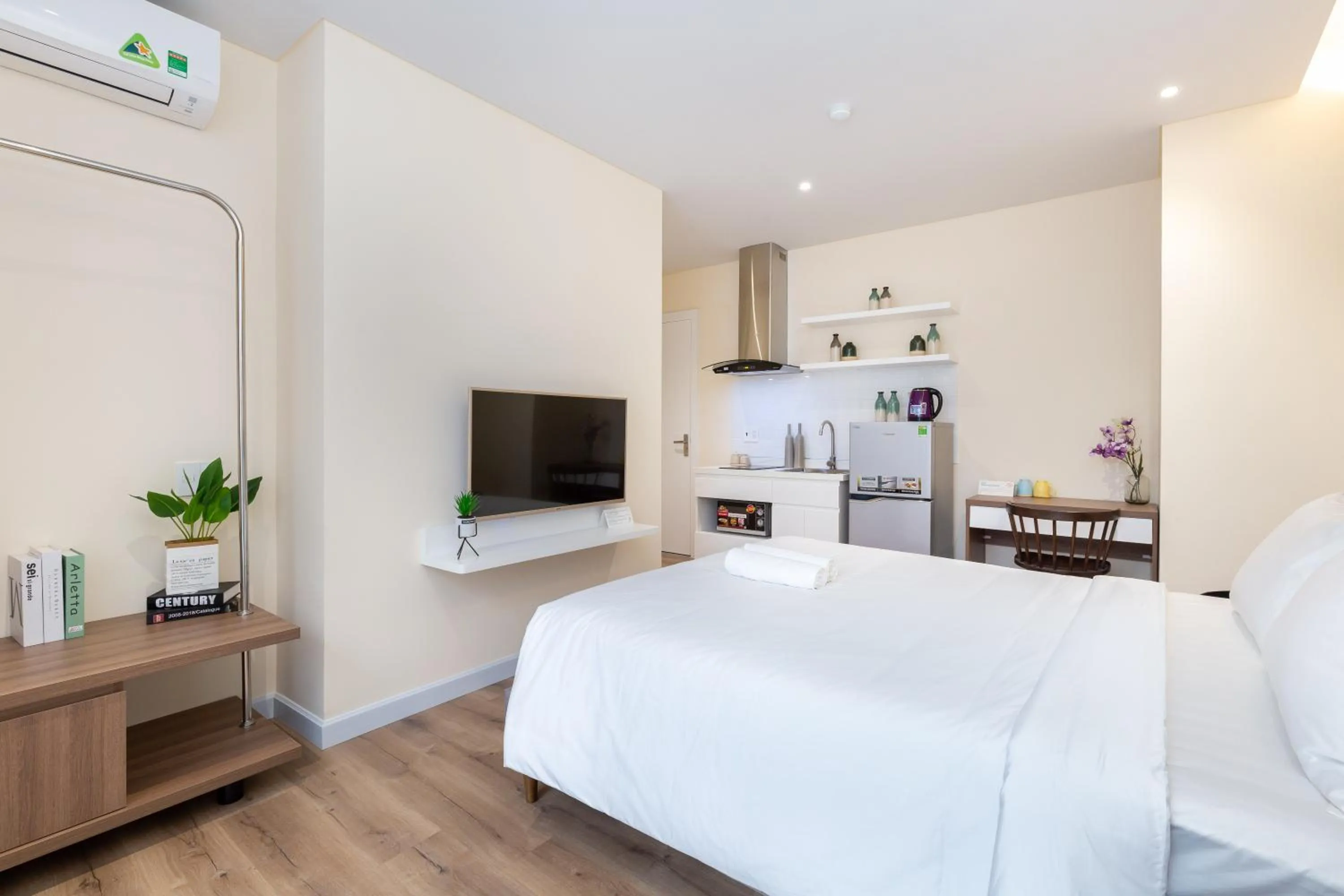 Property building, Bed in Cozrum Homes - Premier Residence