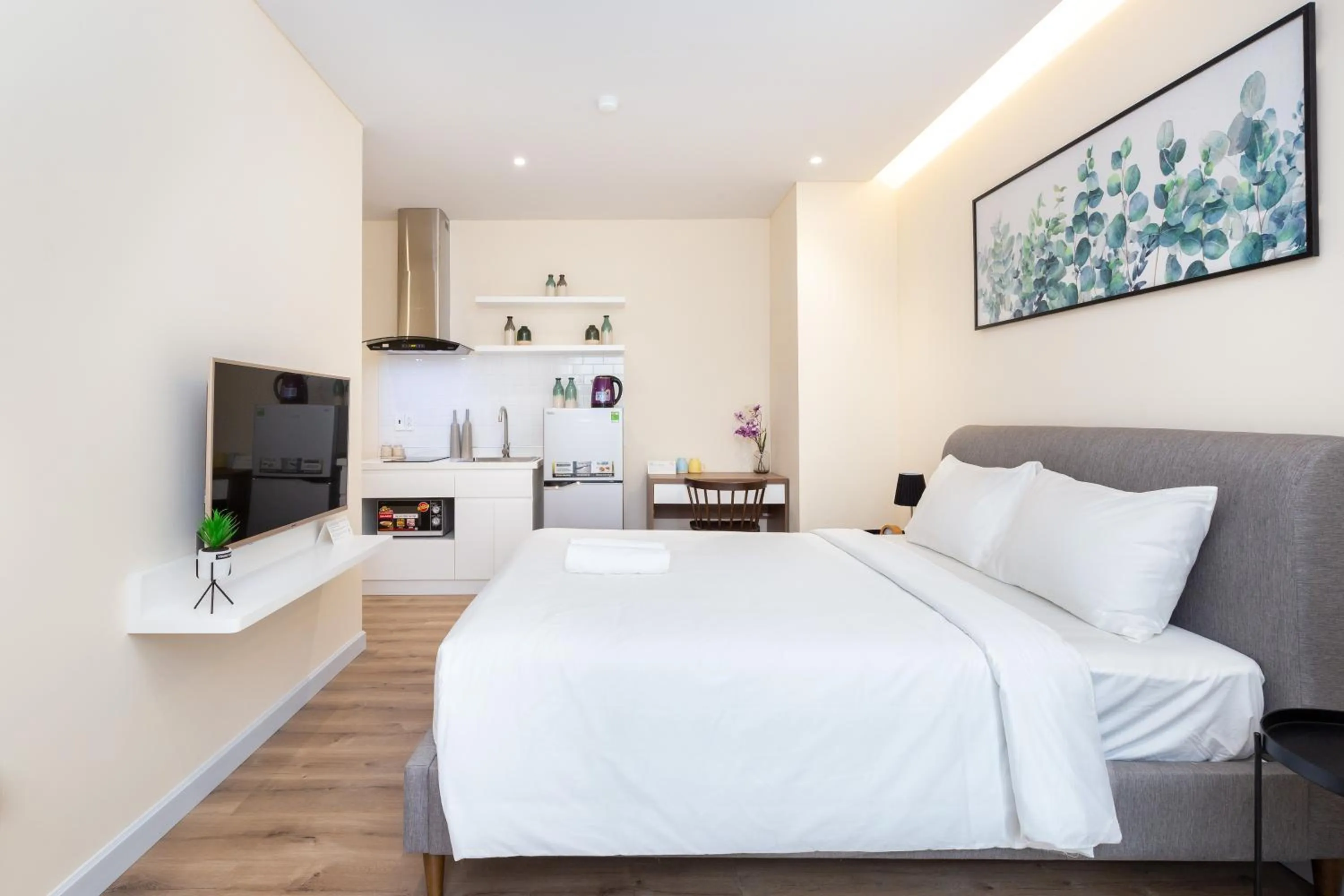 Photo of the whole room, Bed in Cozrum Homes - Premier Residence