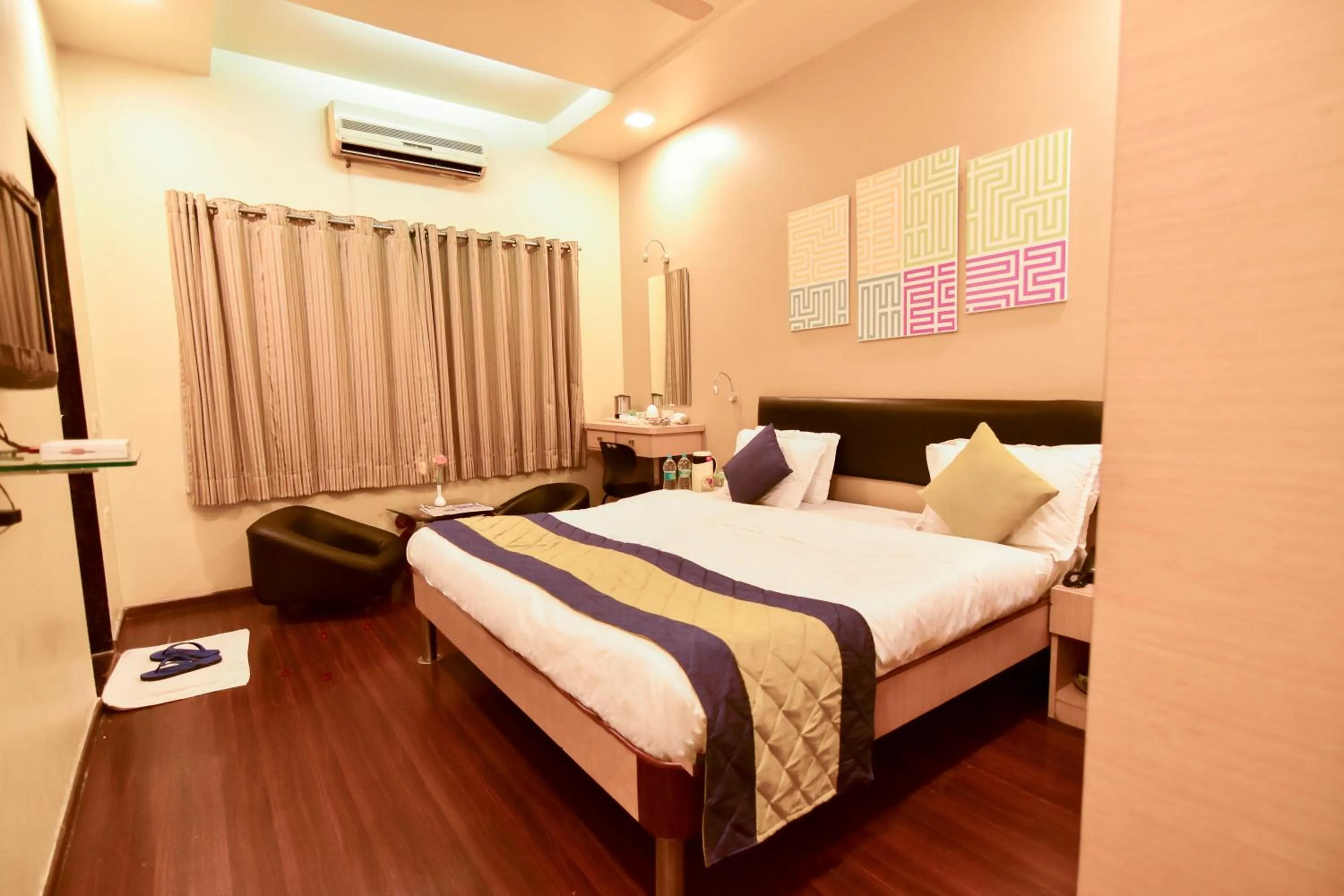 Bed in MY Bizz Hotel Sapna