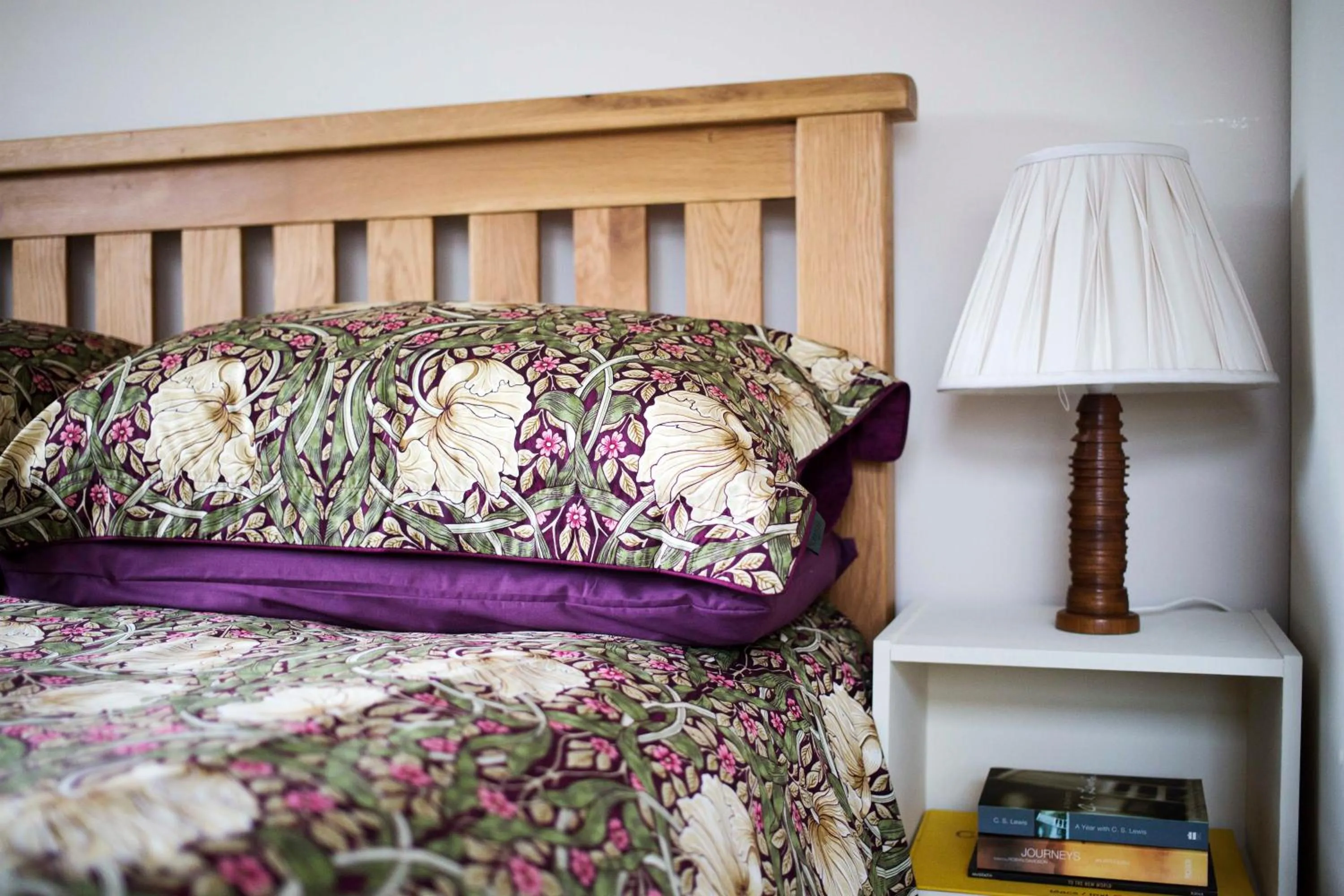 Decorative detail, Bed in Old Schoolhouse B and B