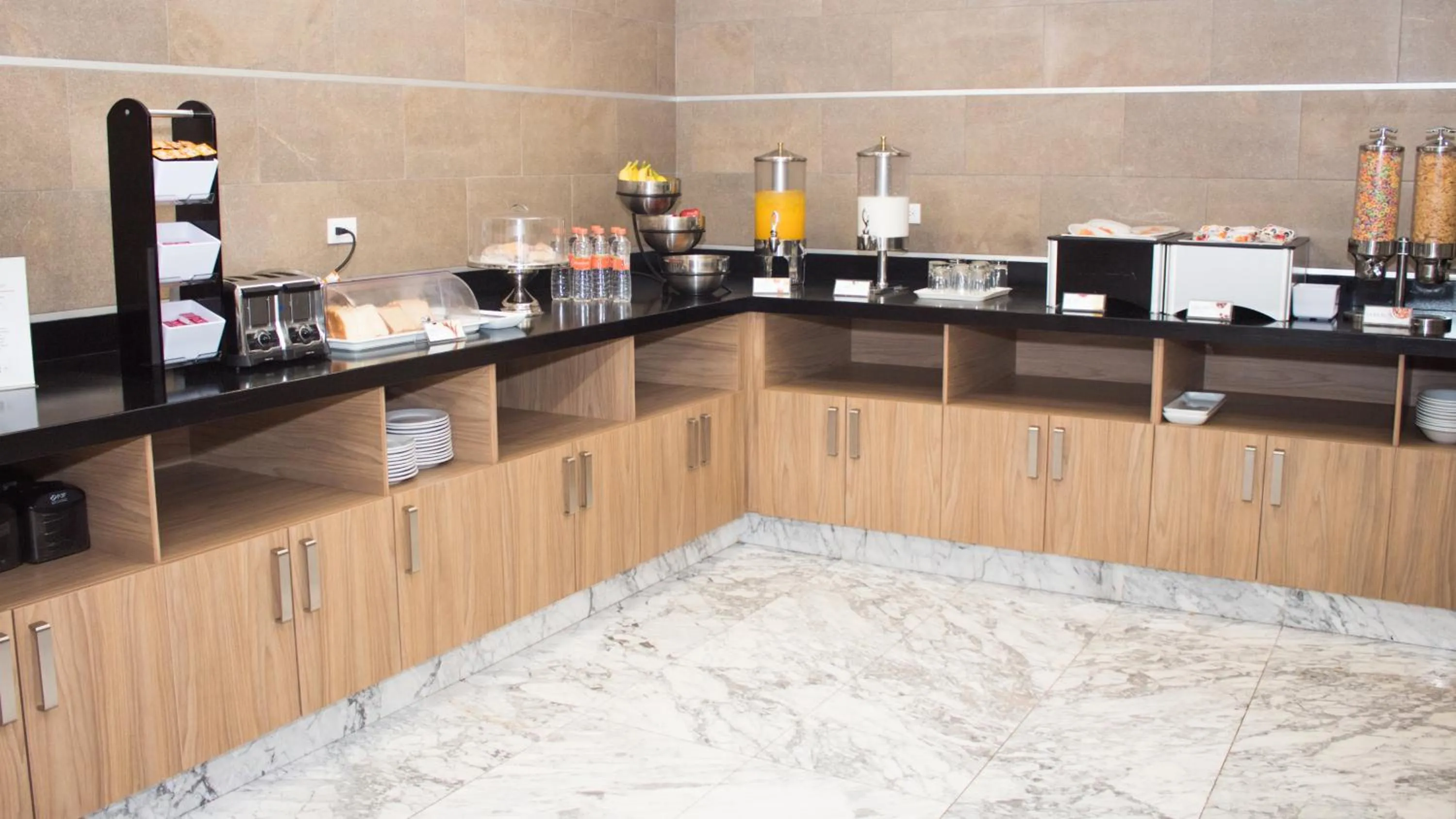 Breakfast in Holiday Inn Express Guaymas by IHG