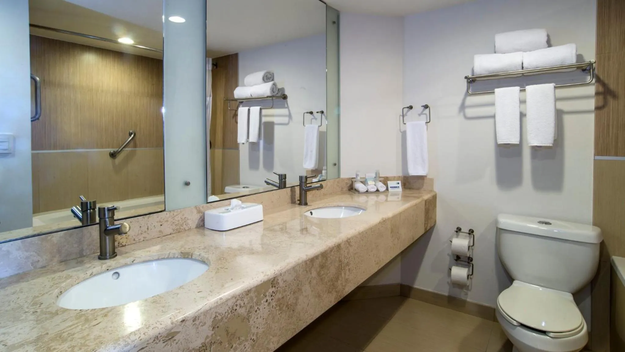 Bathroom in Holiday Inn Express Guaymas by IHG