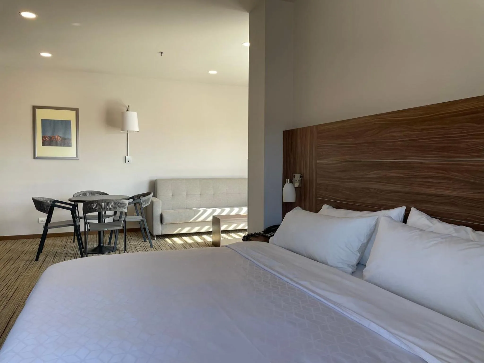 Photo of the whole room, Bed in Holiday Inn Express Guaymas by IHG