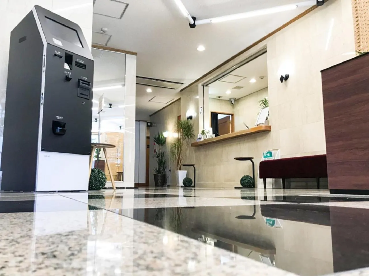 Lobby or reception in HOTEL LiVEMAX BUDGET Fuji Ekimae