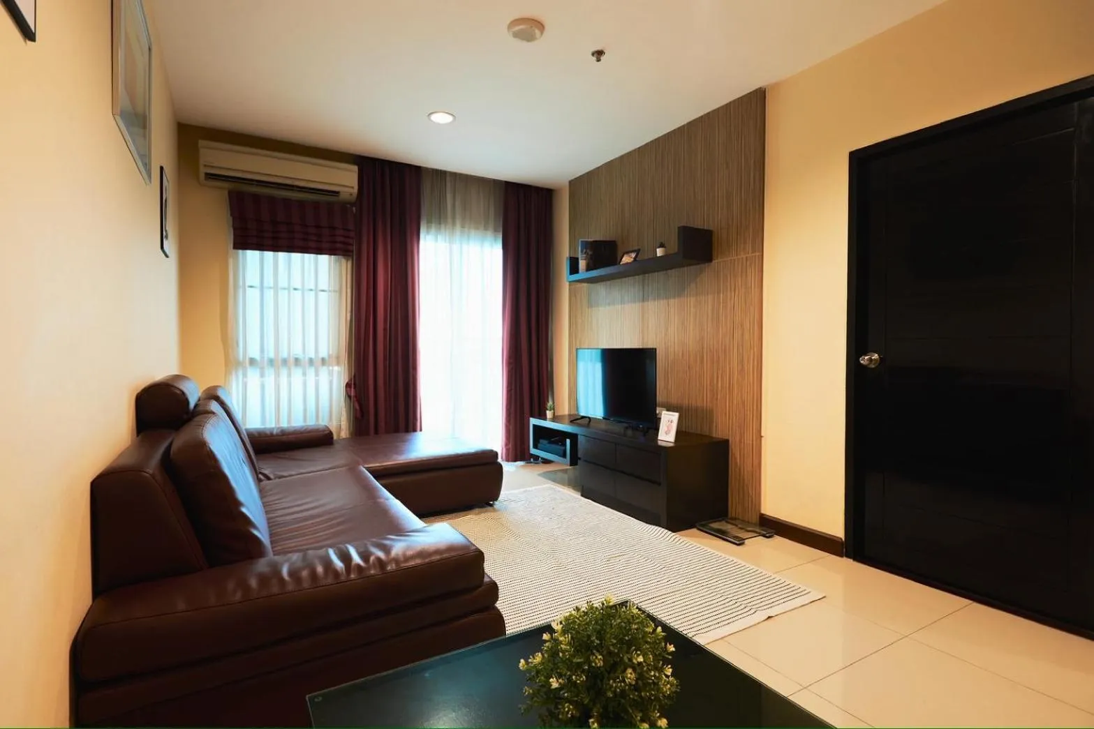 TV and multimedia in 42Grand Residence