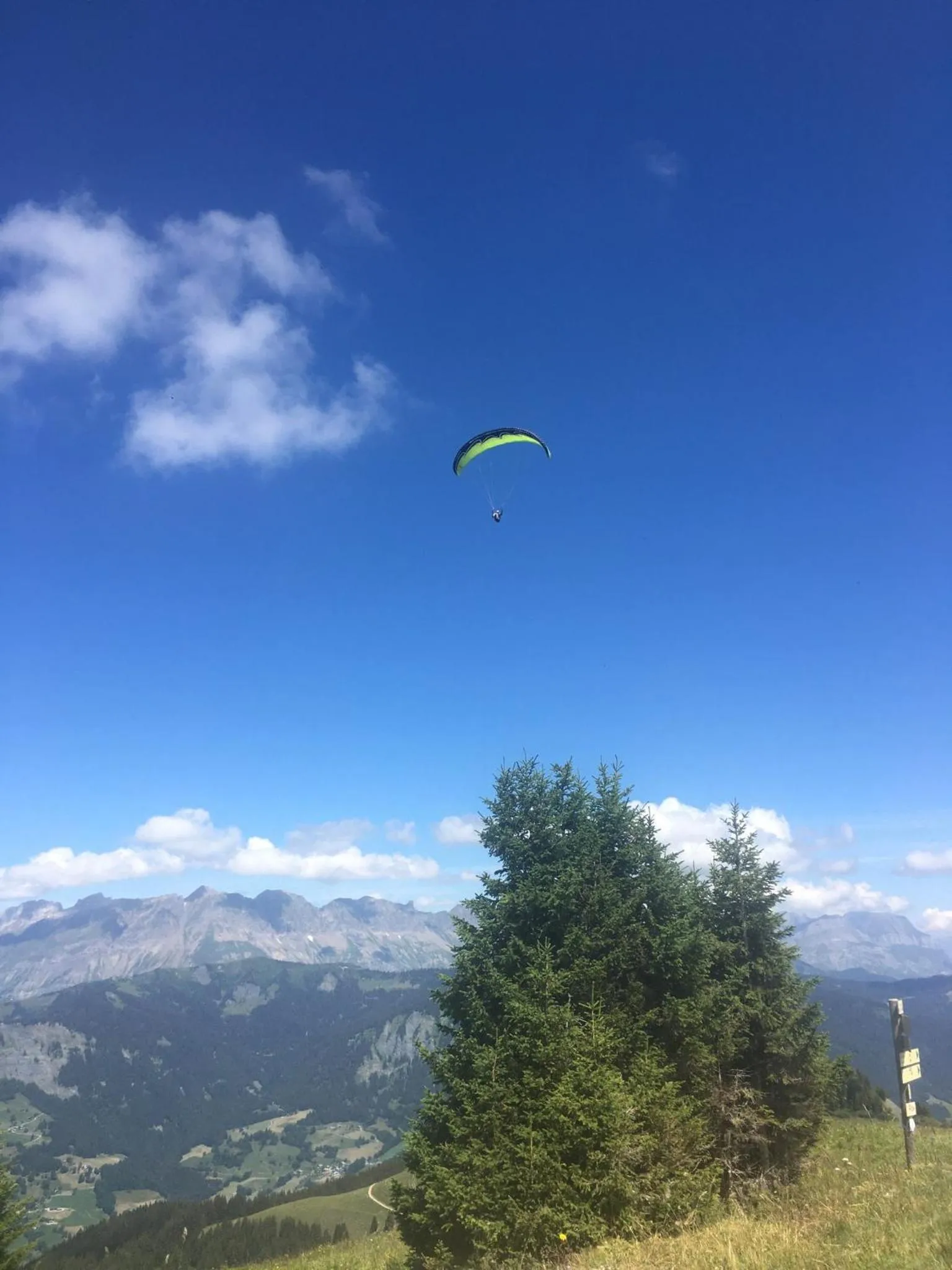 Hiking in Les Chalets de La Griyotire