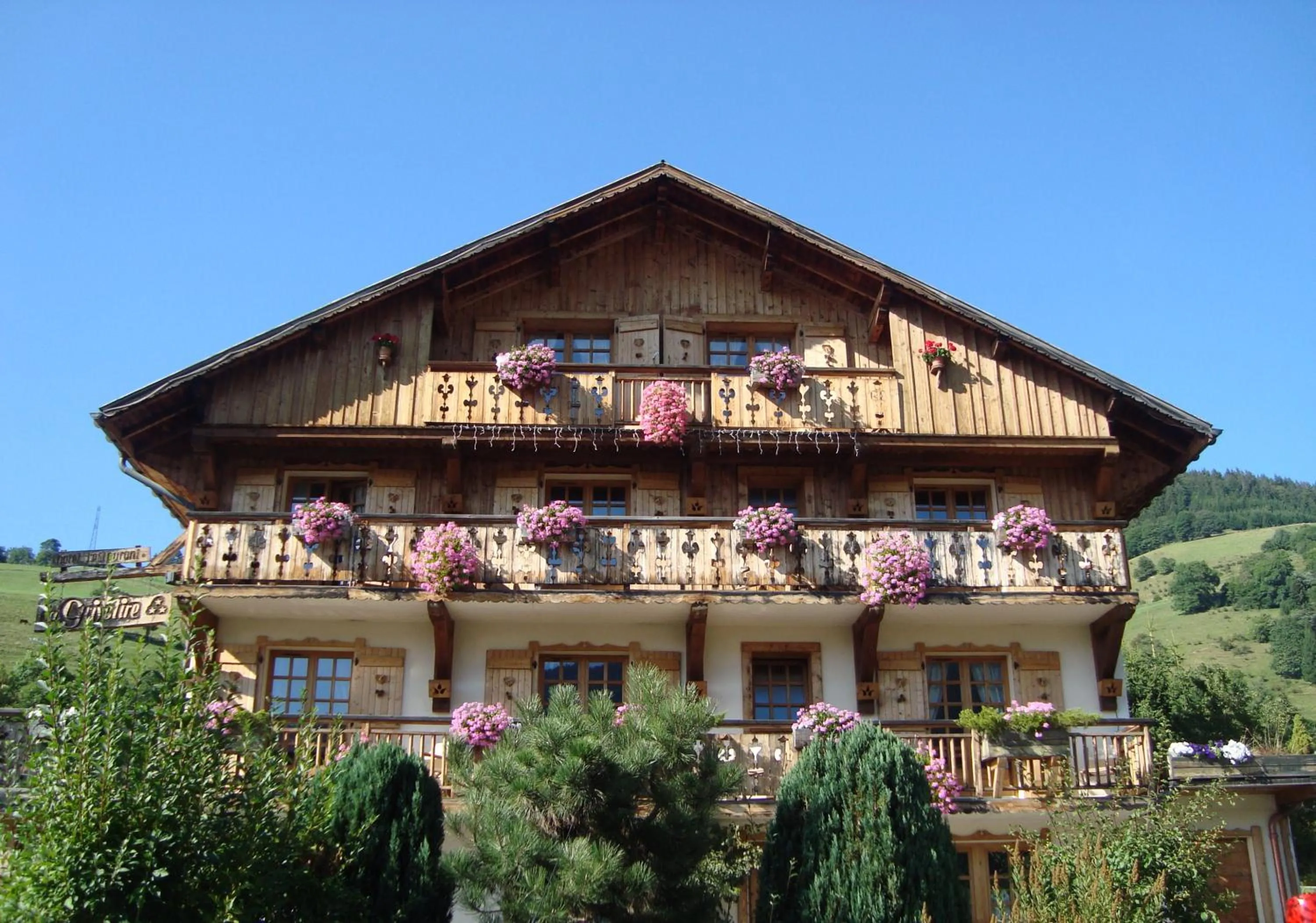 Property building in Les Chalets de La Griyotire