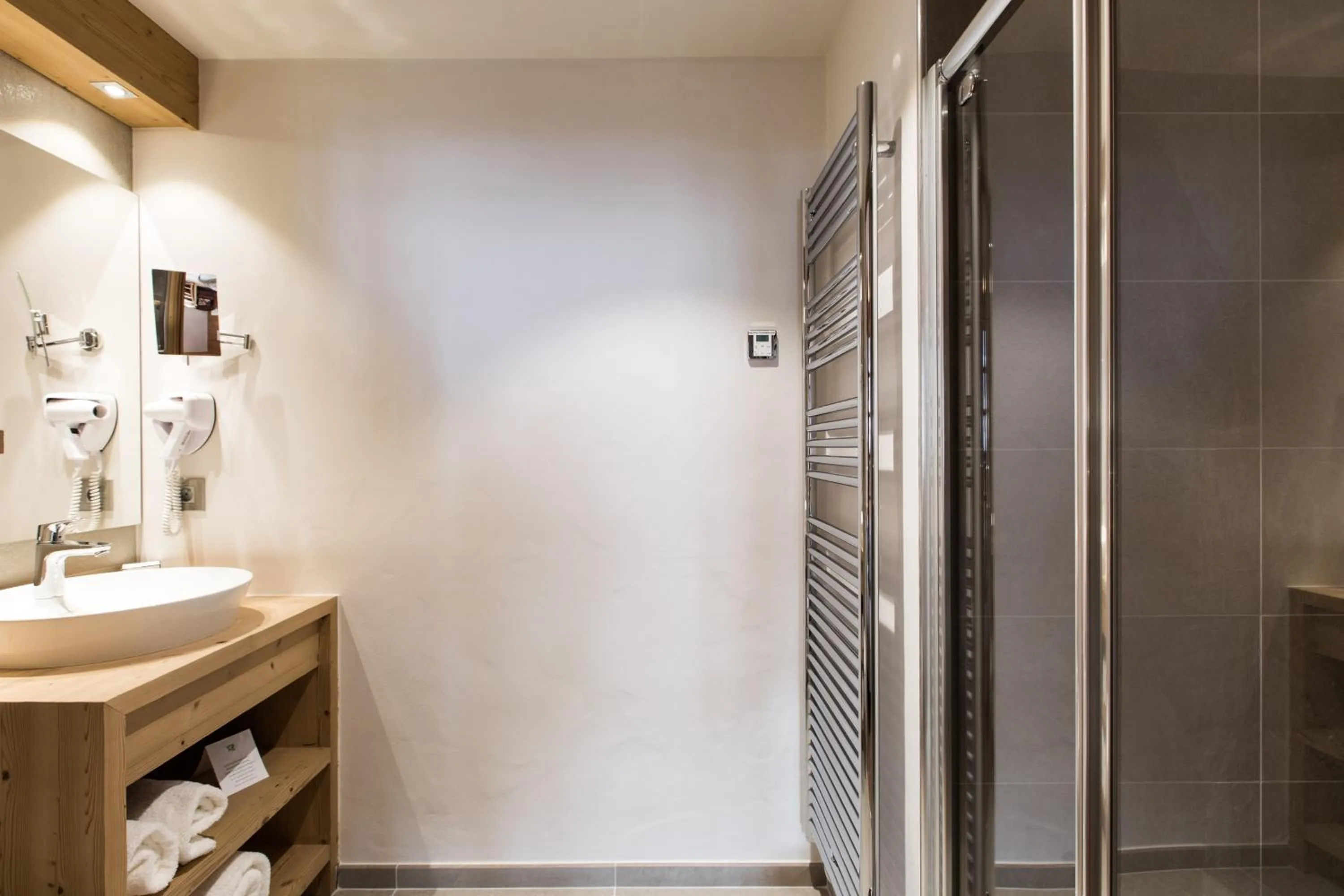 Bathroom in Les Chalets de La Griyotire