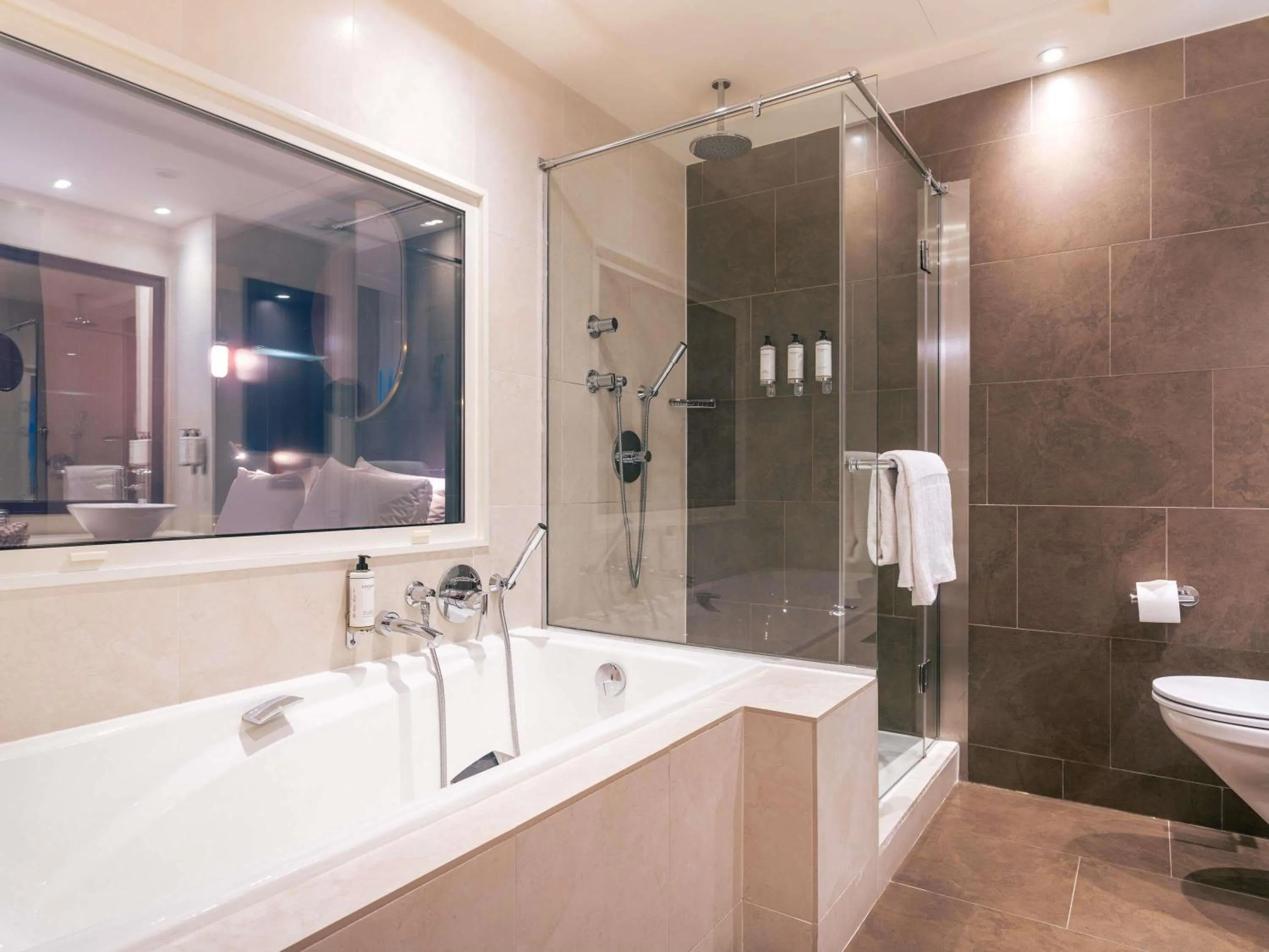 Bedroom in Nest Hotel Paris la Défense - MGallery Collection