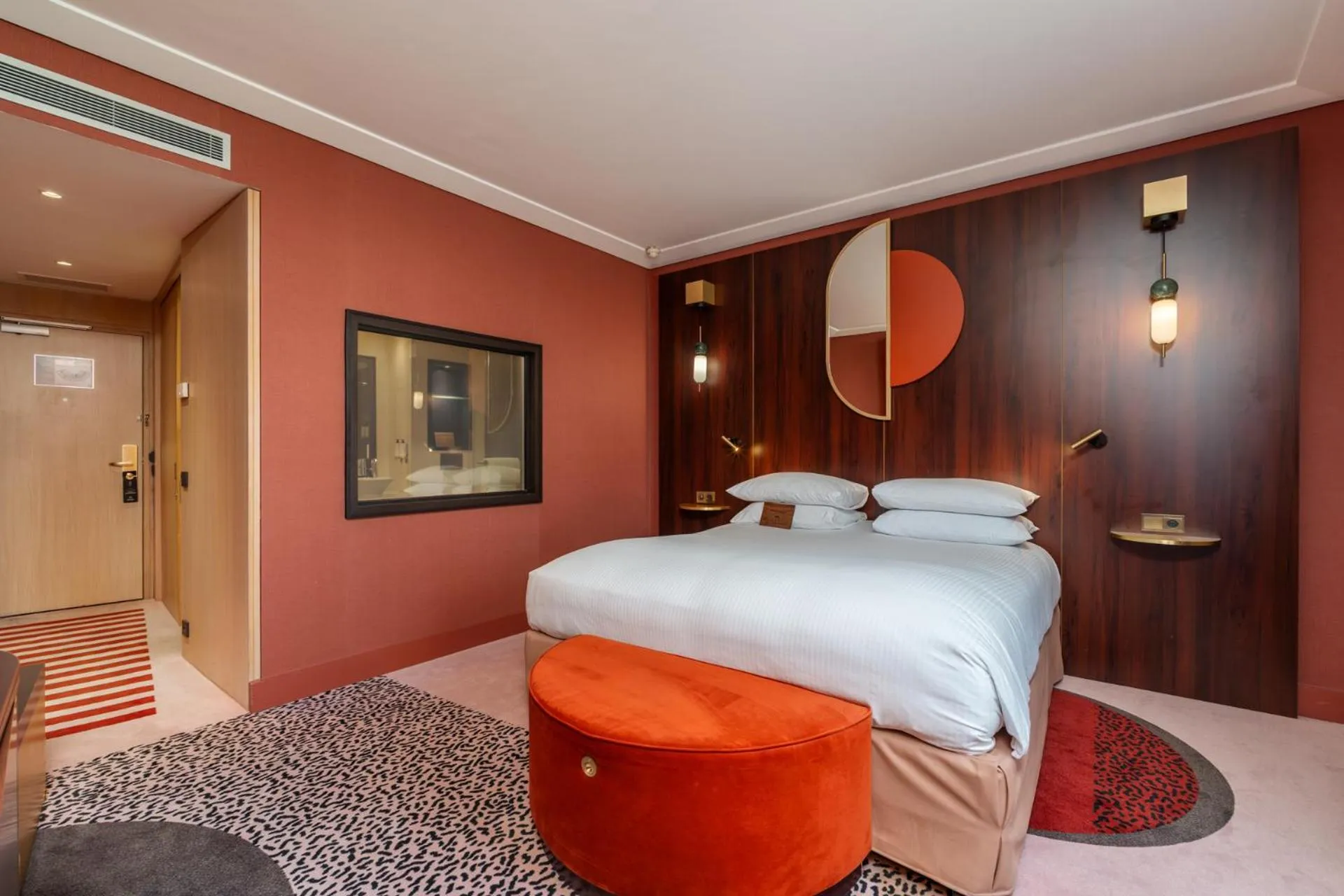 Bedroom, Bed in Nest Hotel Paris la Défense - MGallery Collection