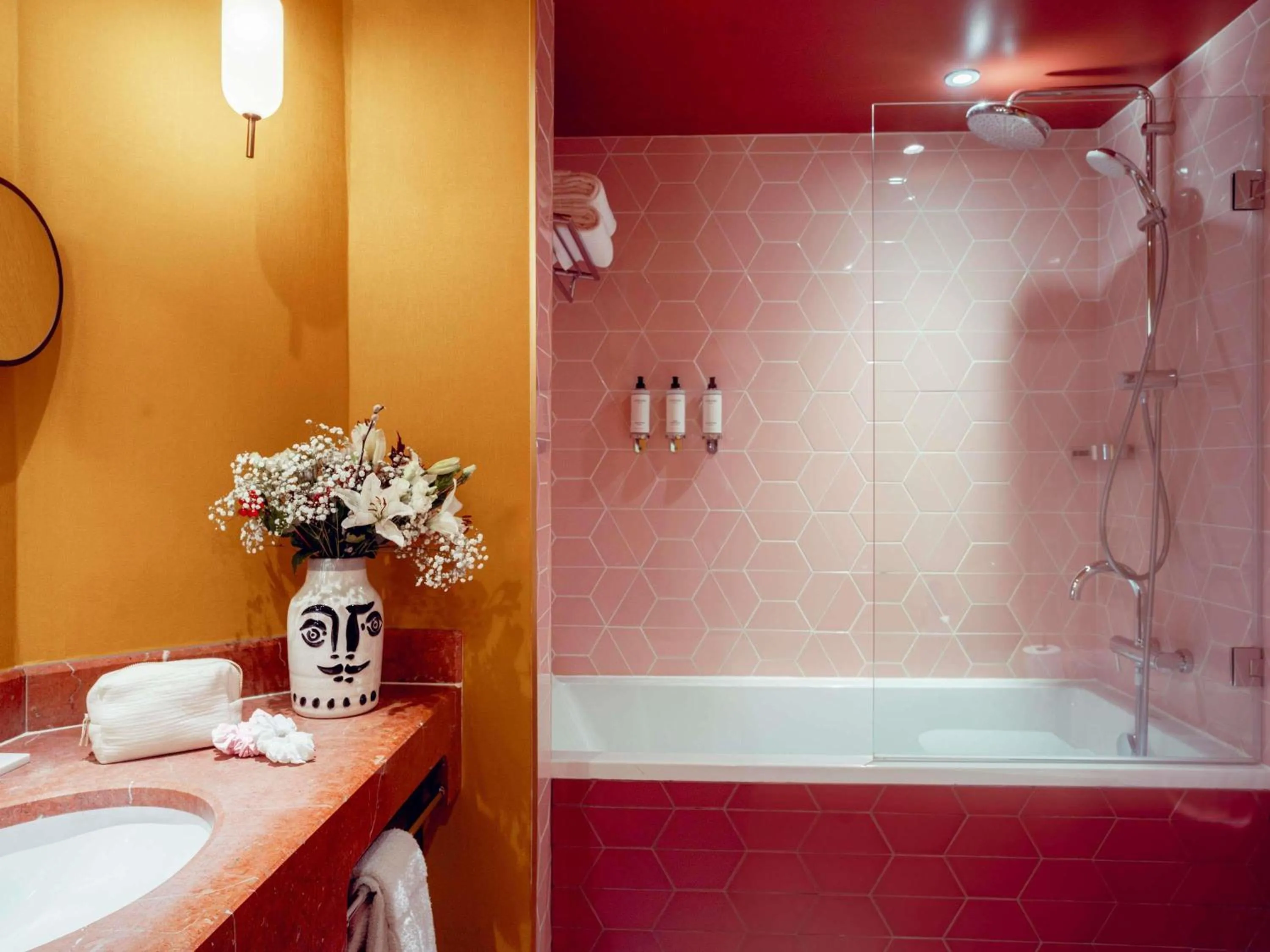 Bedroom in Nest Hotel Paris la Défense - MGallery Collection