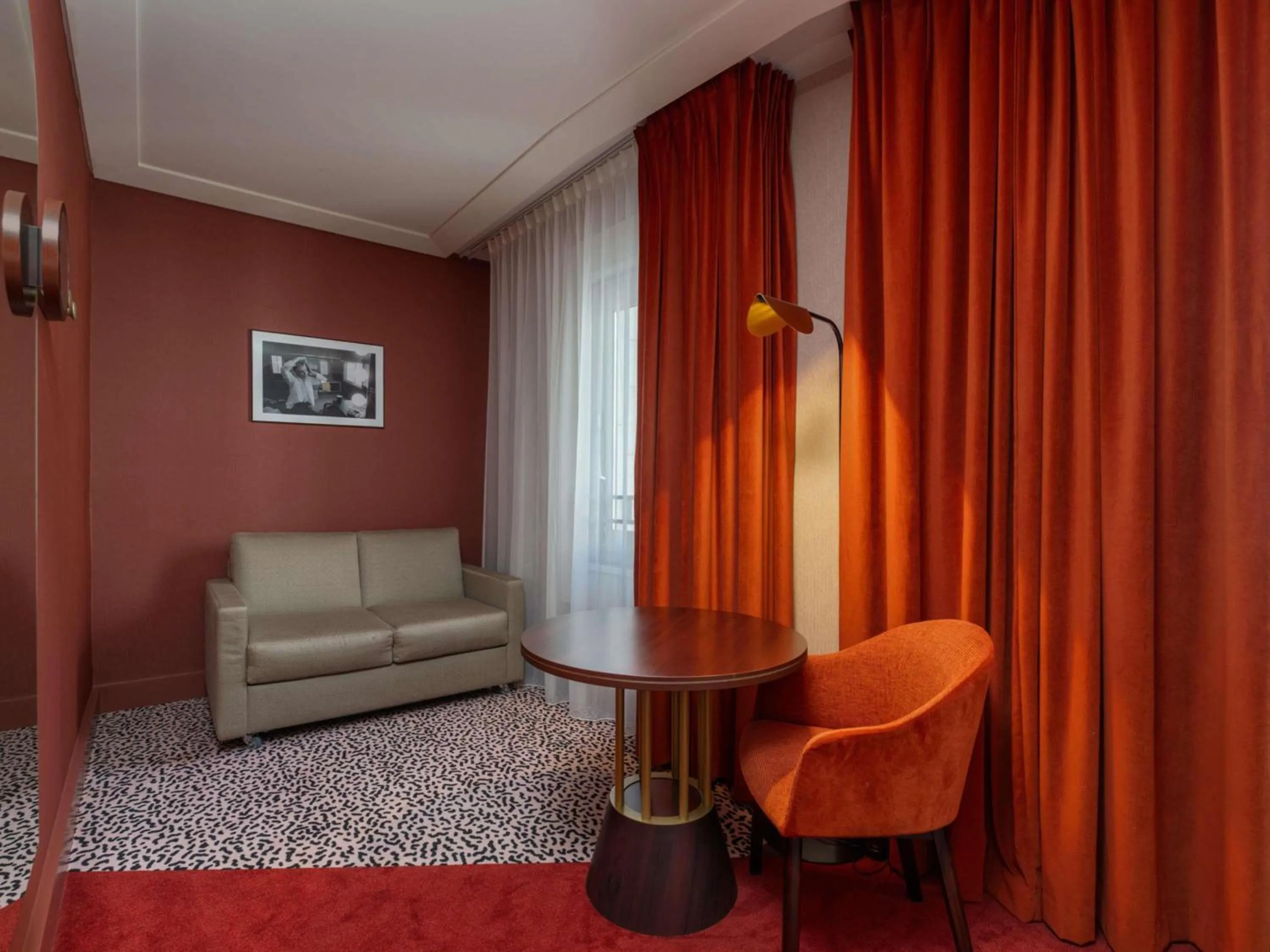 Bedroom in Nest Hotel Paris la Défense - MGallery Collection