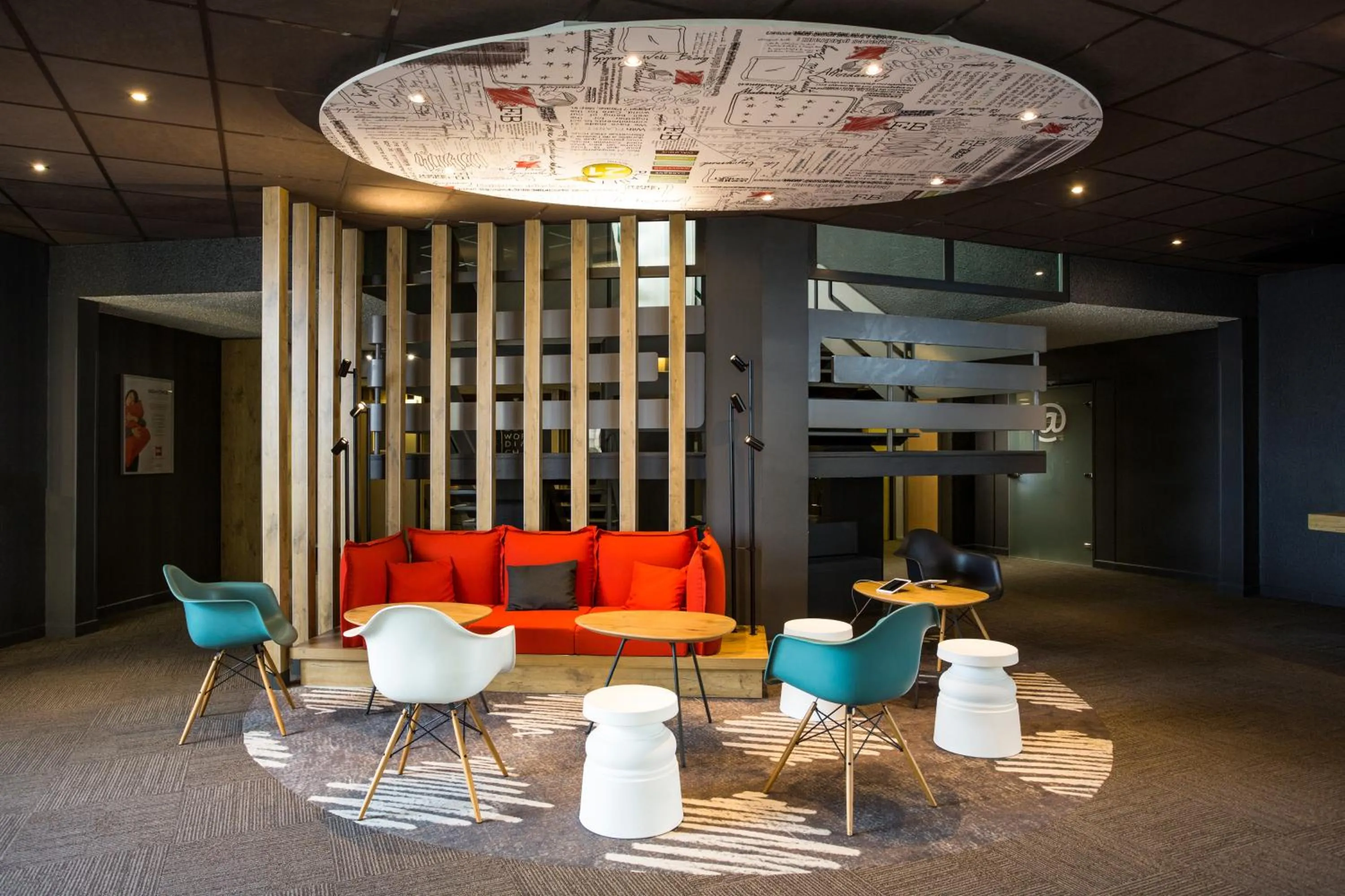 Lobby or reception in ibis Bordeaux Lac