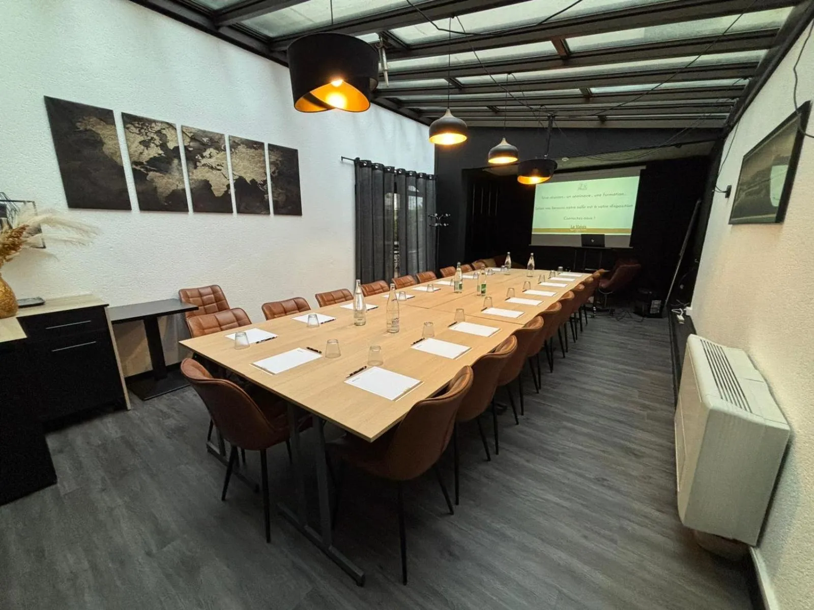 Meeting/conference room in Hôtel Le Valois, Cognac Centre
