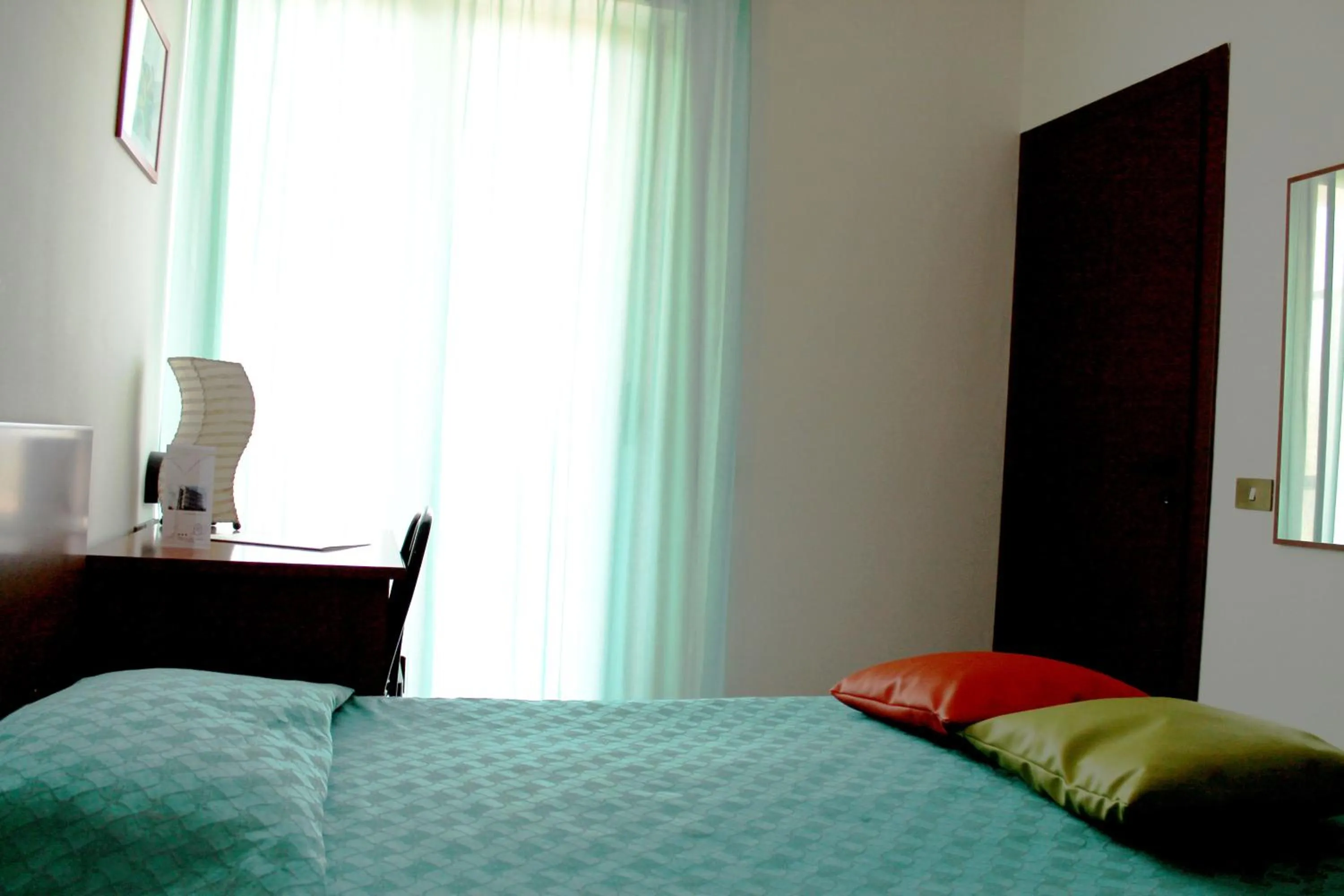 Photo of the whole room, Bed in Hotel Villa Truentum