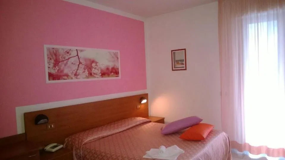 Day, Bed in Hotel Villa Truentum