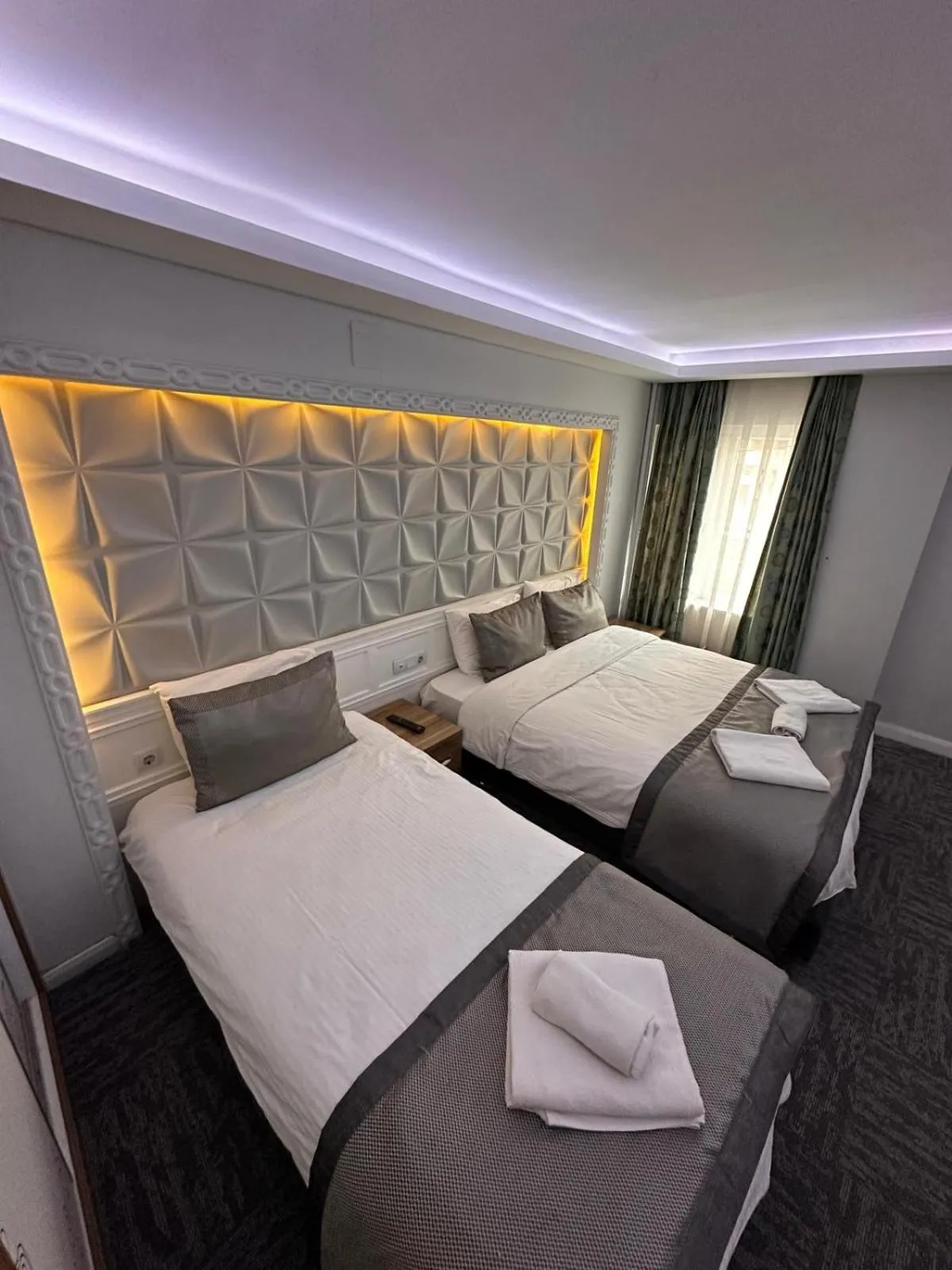 Photo of the whole room, Bed in Grand Heykel Hotel