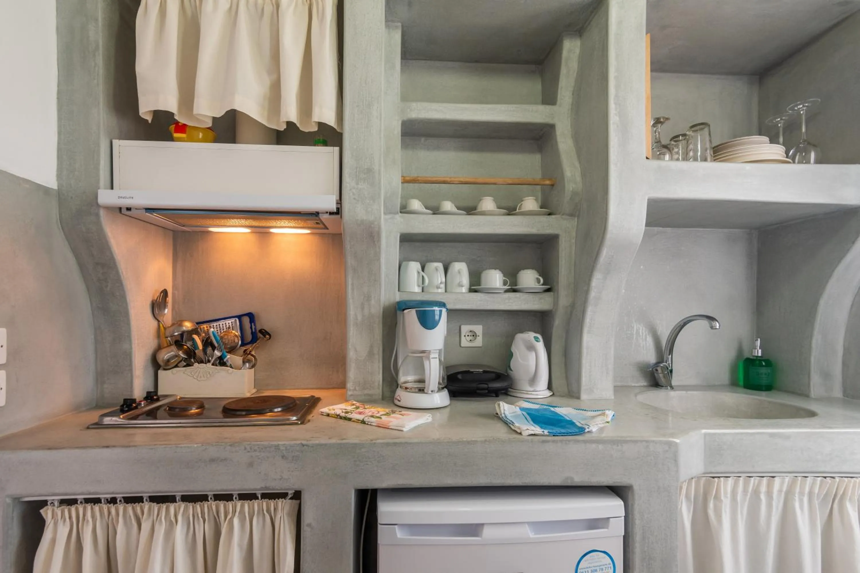 Kitchen or kitchenette in Polyegos View