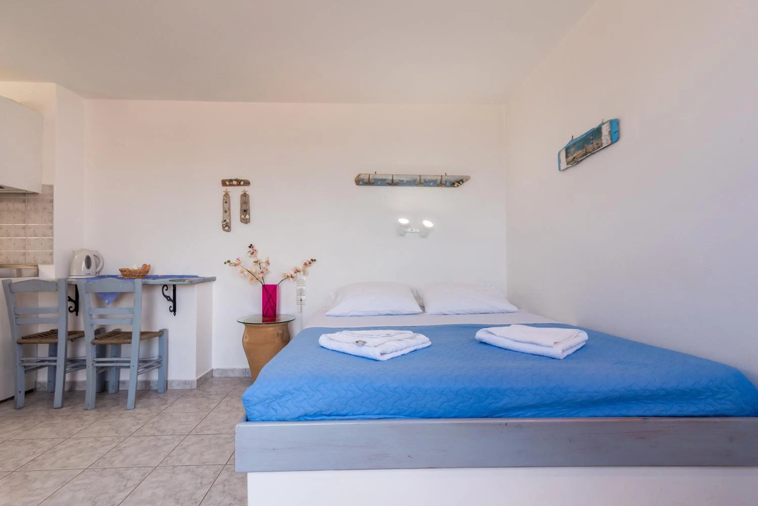 Bedroom, Bed in Polyegos View