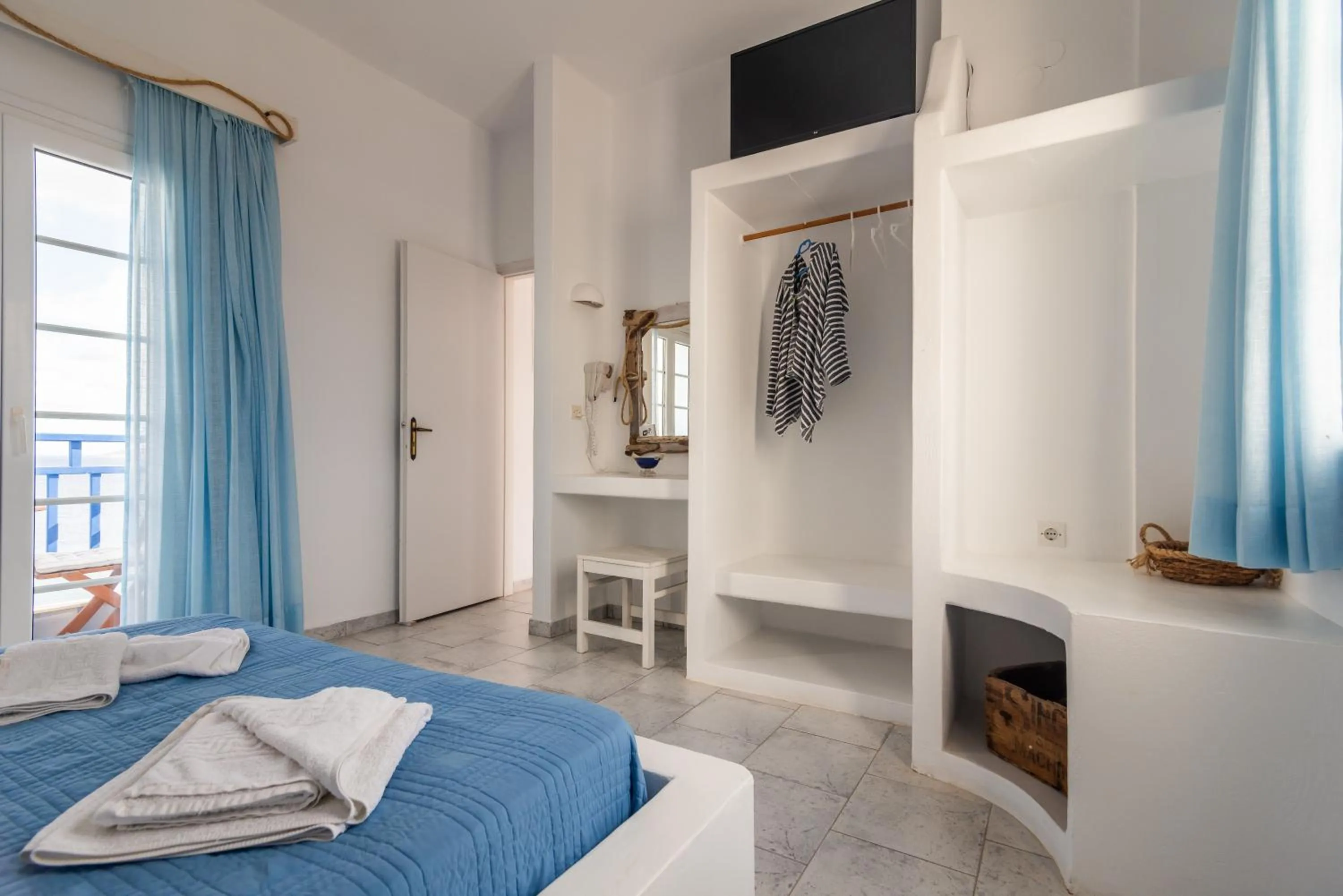 Bedroom, Bed in Polyegos View