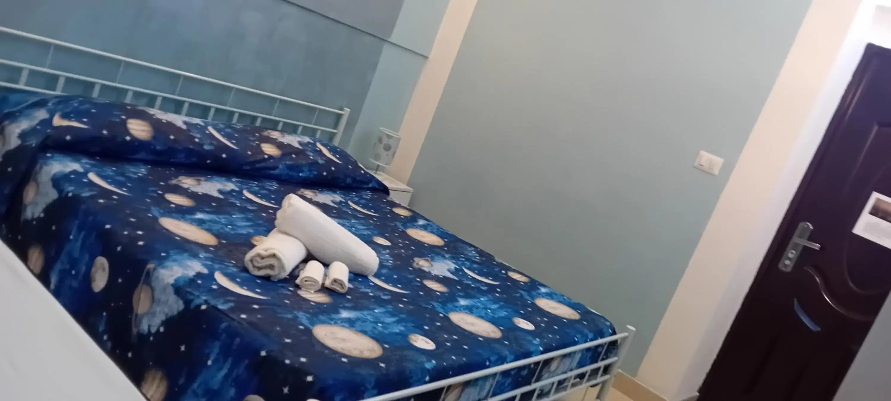 Twin Room with Bathroom in Una terrazza sul mare Twin Room with Bathroom in Una terrazza sul mare