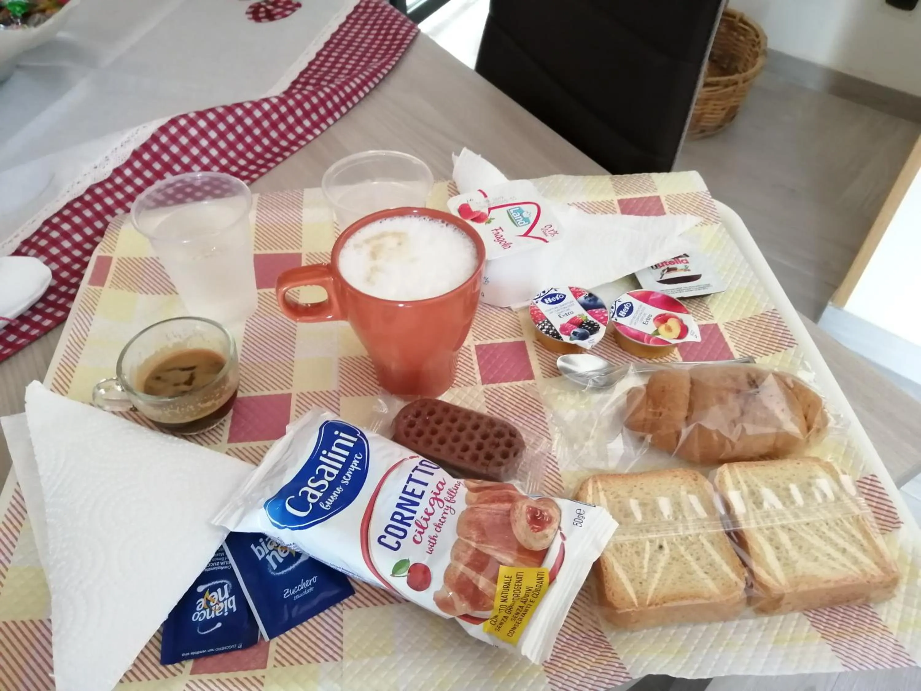 Breakfast in Una terrazza sul mare