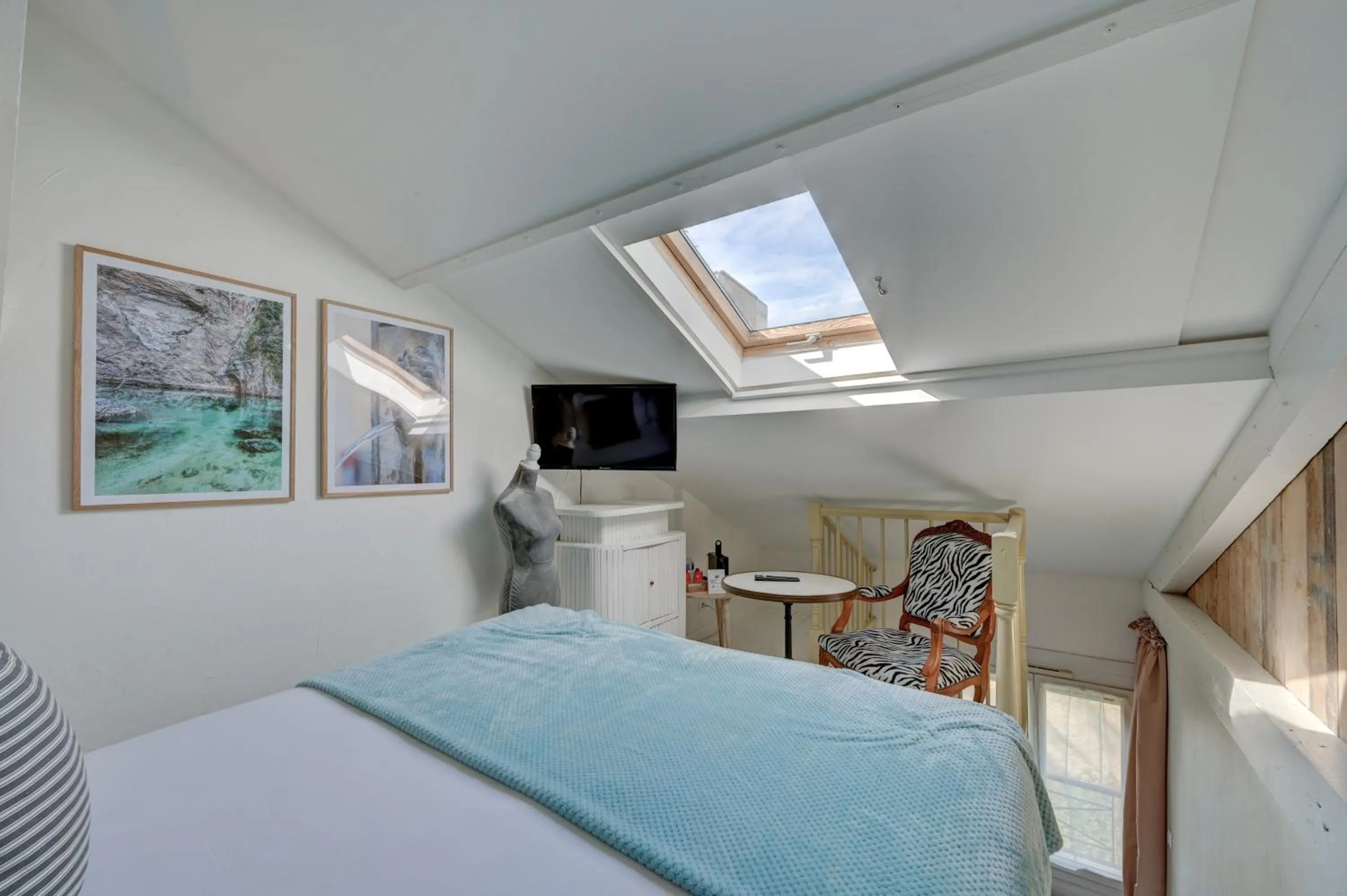 Bed in The Originals Boutique, Clair Hôtel, Martigues