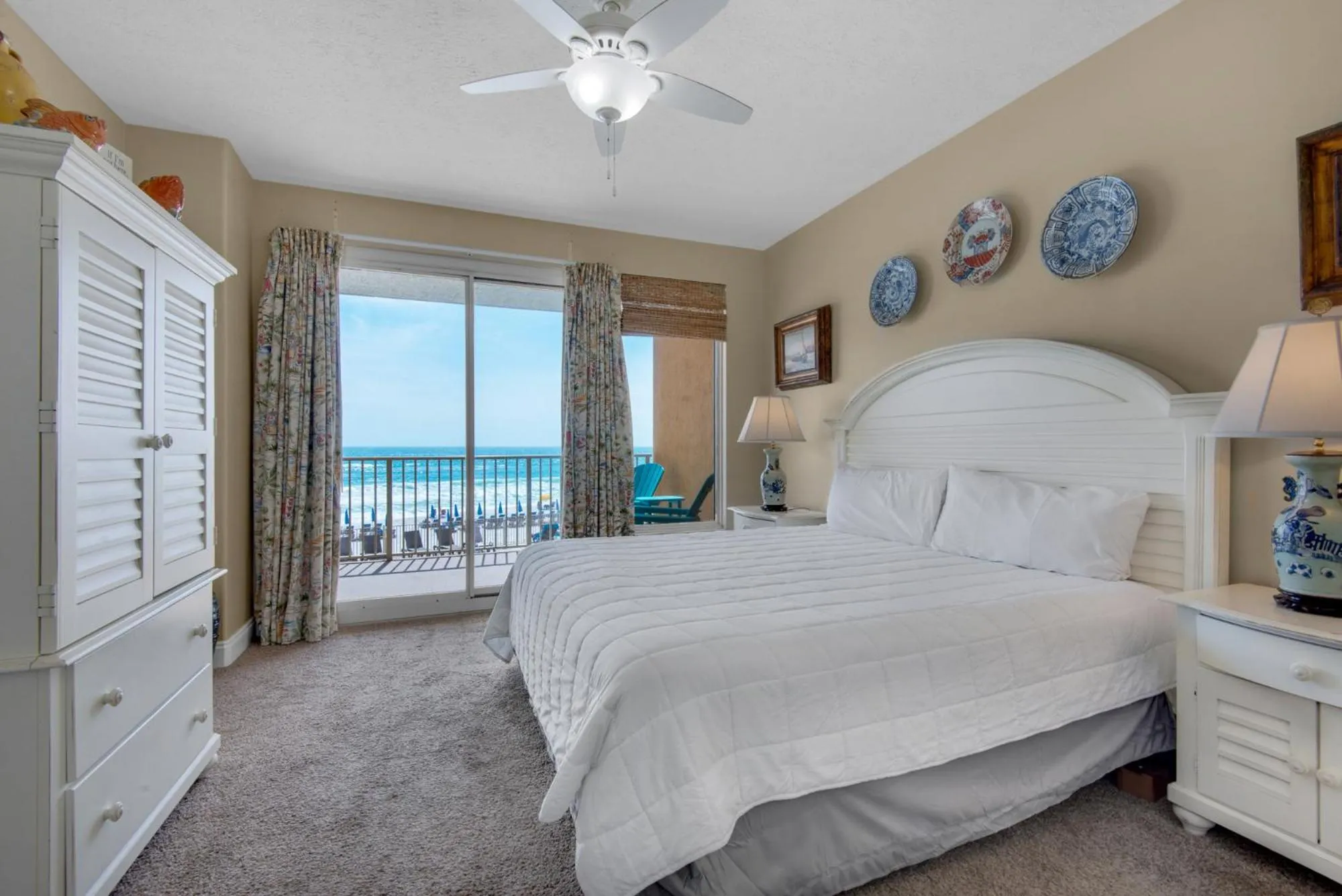 Bed in Treasure Island 0209